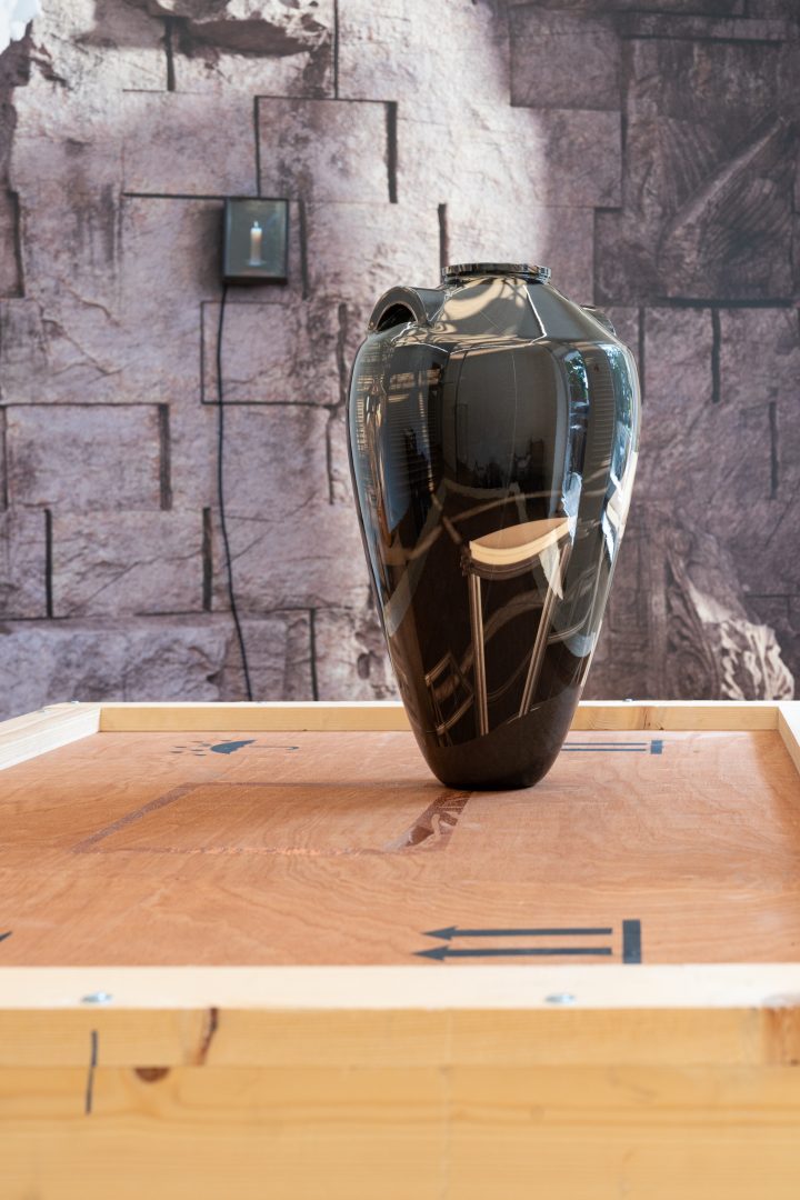 © Paul Valentin, Cinders of Sight I, 2024, photopolymers, pigment_48 x 28 x 28 cm