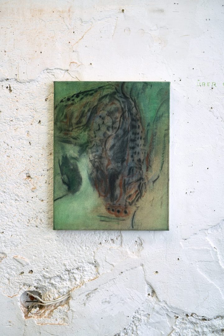 Hannes Heinrich, ‘n. T (Rockaway)’, 2022, oil, charcaol on canvas, 45 x 35 cm