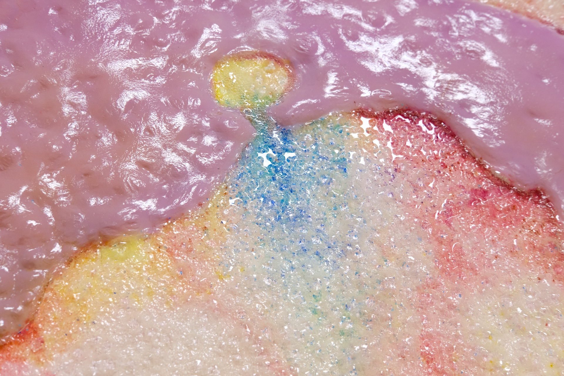 Marcin Janusz, Lipids, 2019, oil, resin, spray, canvas