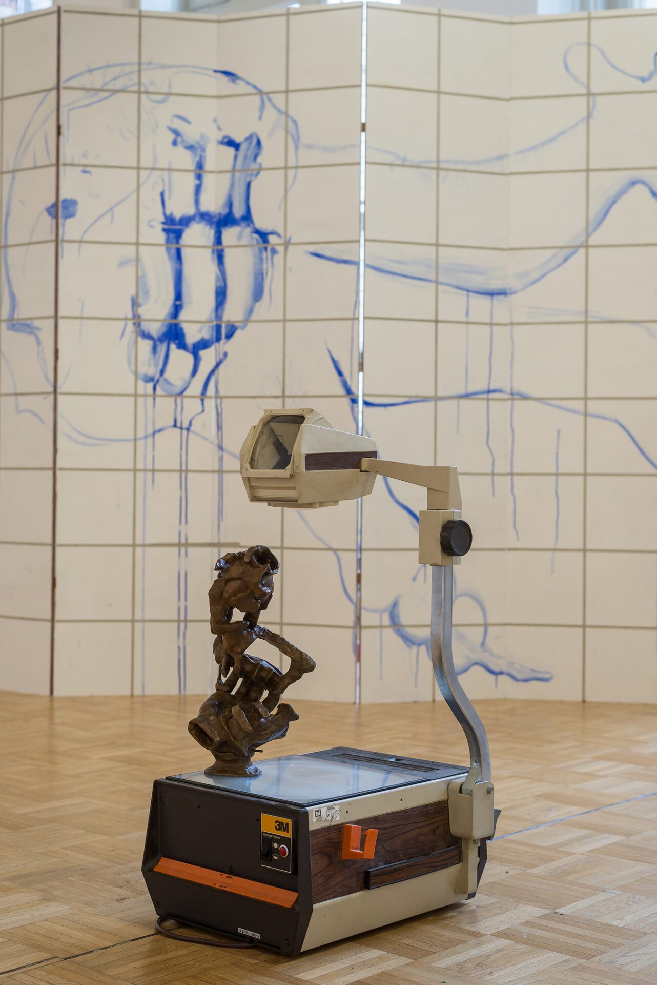 Paul Schuseil, vorne: PROOR 3000, 2019, hinten: passé composé, 2020