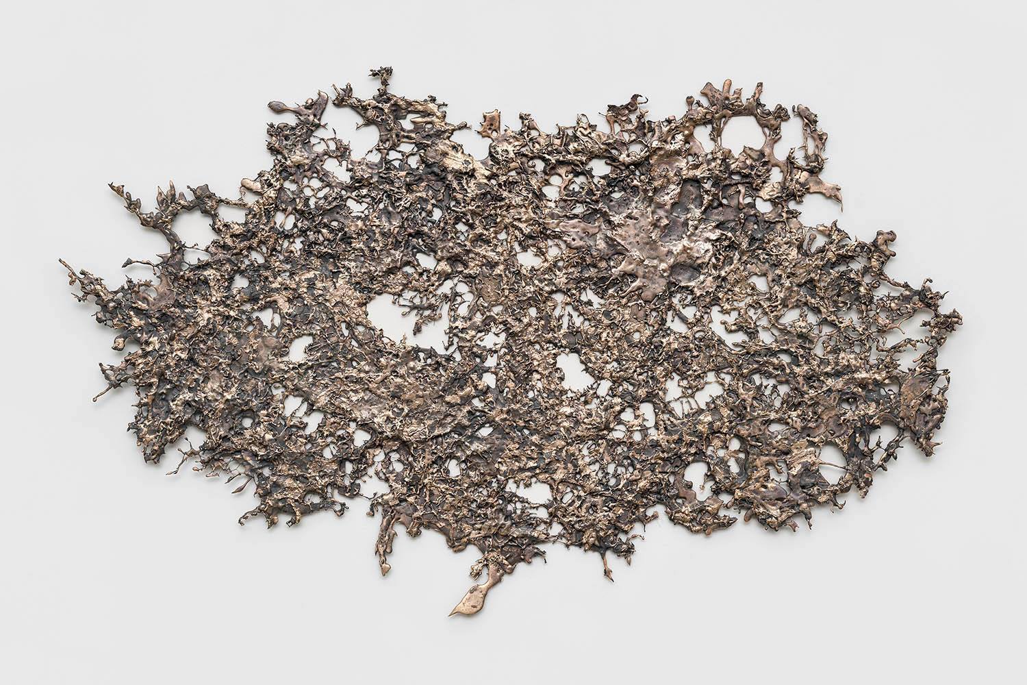 Michel François, Instant Gratification, 2017 Bronze, 104 x 169 cm