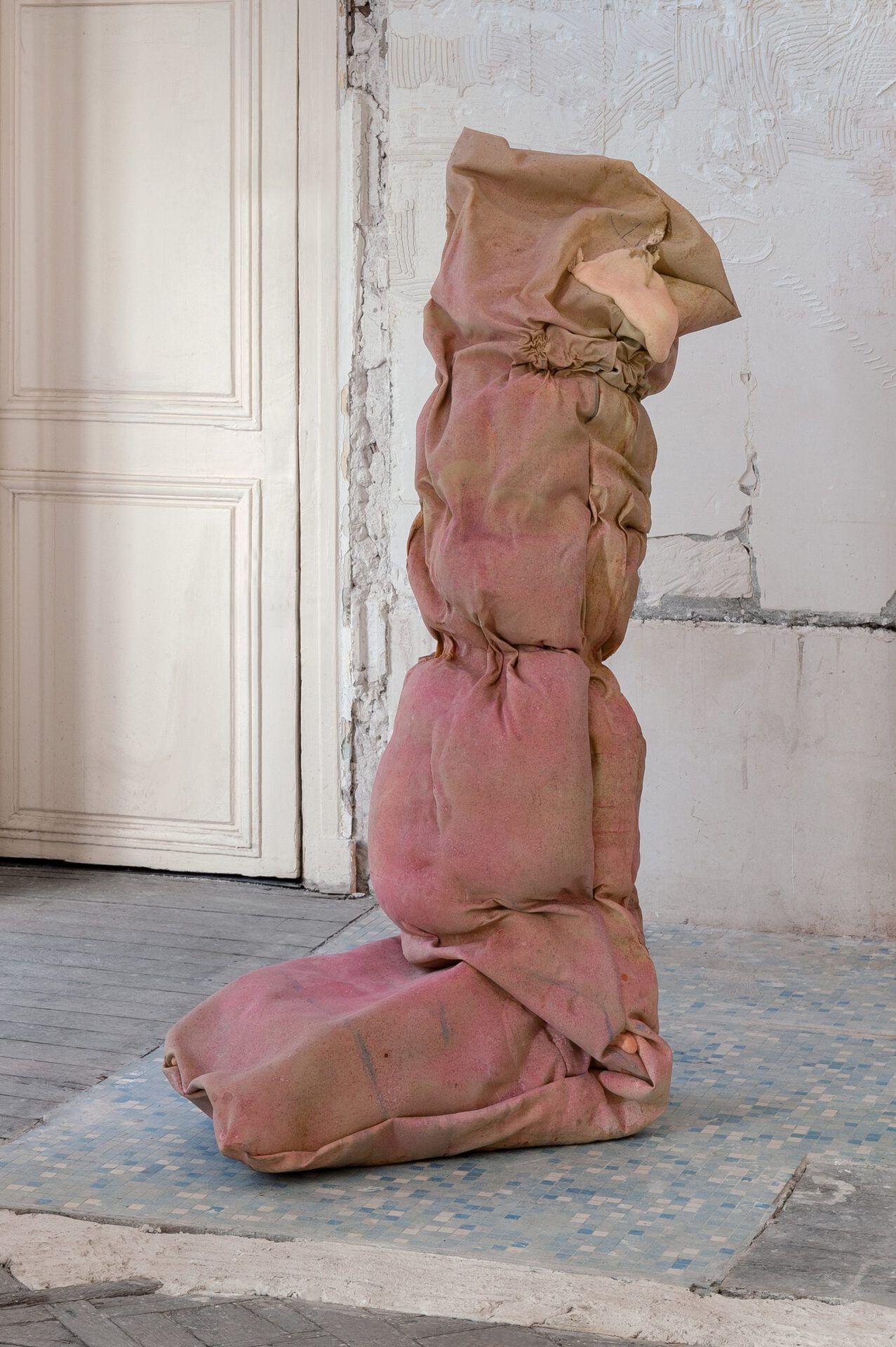 Sophie Varin, "The Intruders": Shy, 2019, latex, expandable foam, pigments