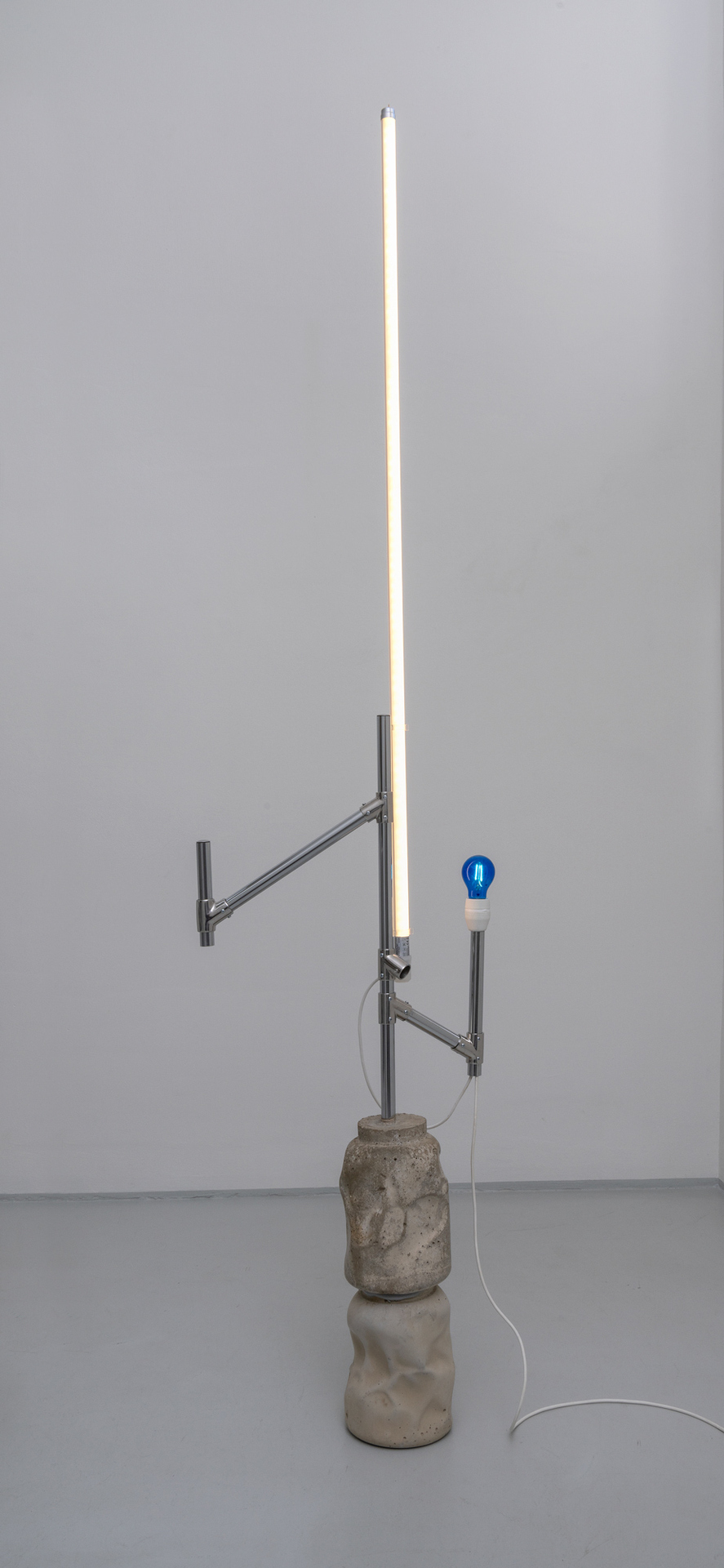 Felix Kultau, Can Holder, 2020, concrete, metal, LEDs, 218 x 35 x 30 cm