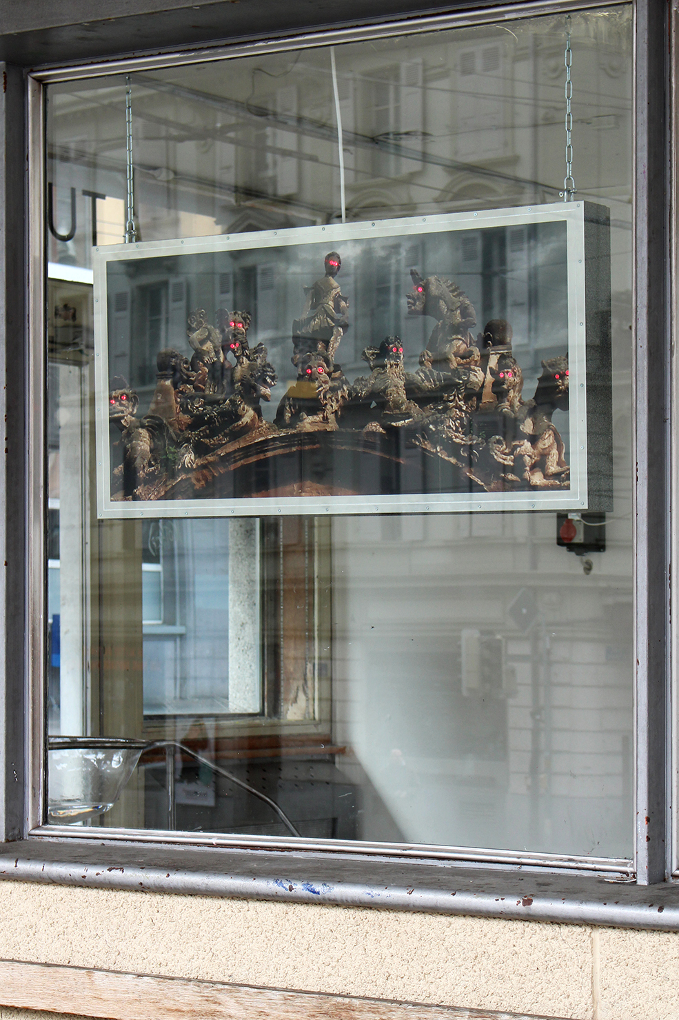 Pablo Rezzonico Bongcam, Palagonia, 2020, wooden electronic billboard, 120cm x 60cm