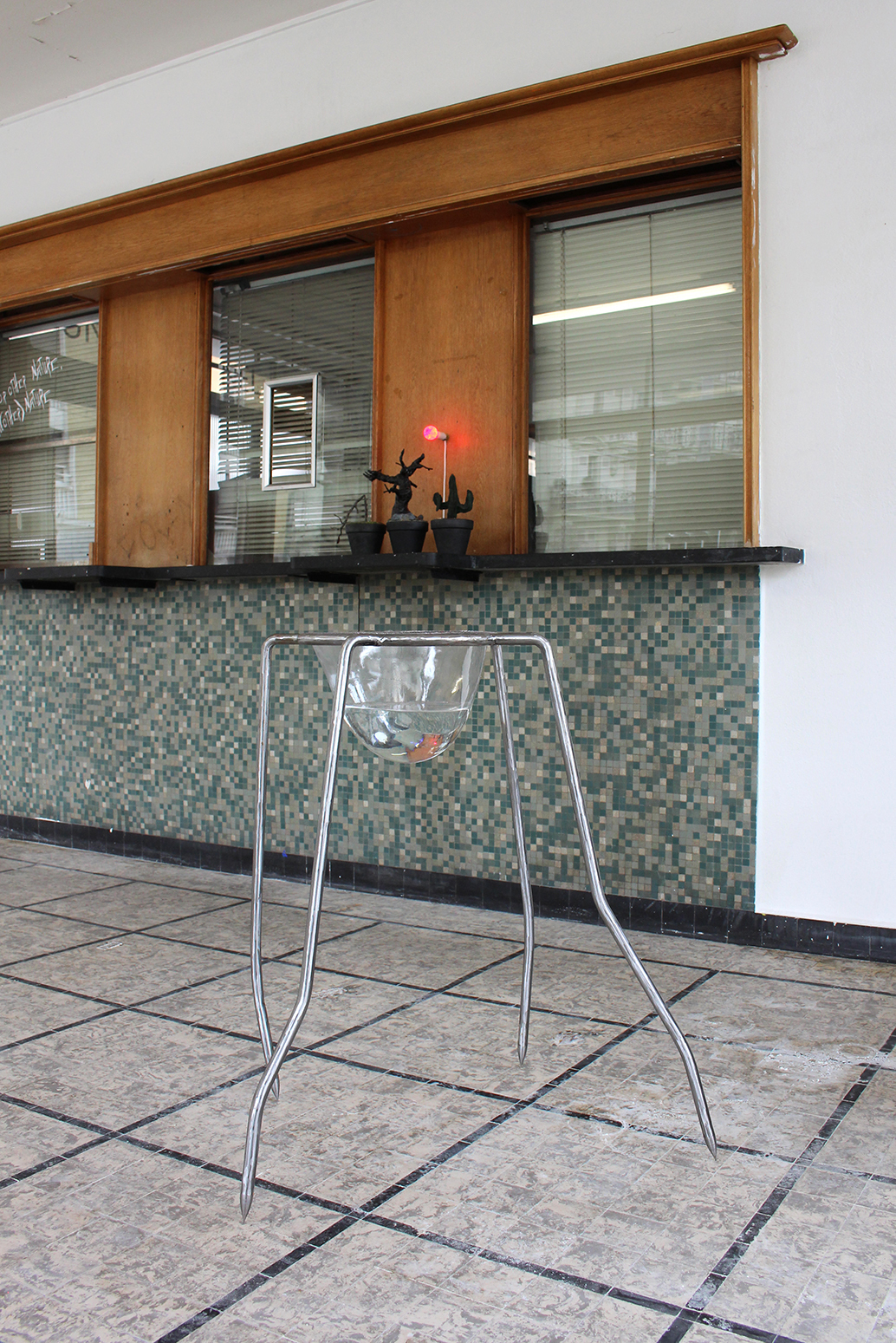 Sophie Conus, Les Porteuses, 2020, Metal, 130cm x 60cm x 80cm