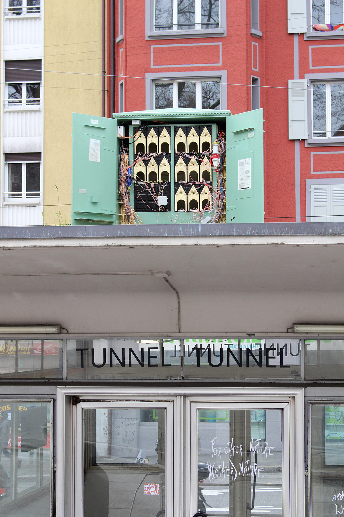 Henry Drake, Accelerated Roadkill, 2020, resin, wood and electricity cables, 160cm x 115cm x 80cm