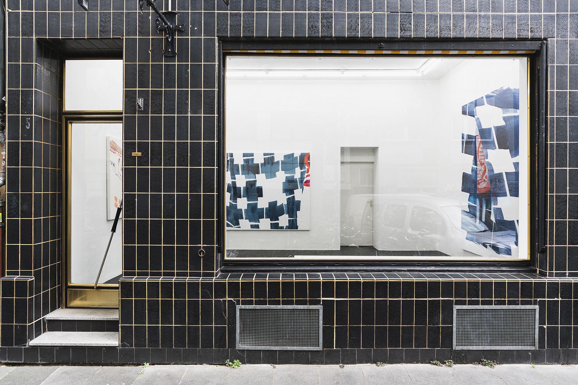 installation view, Frances Scholz