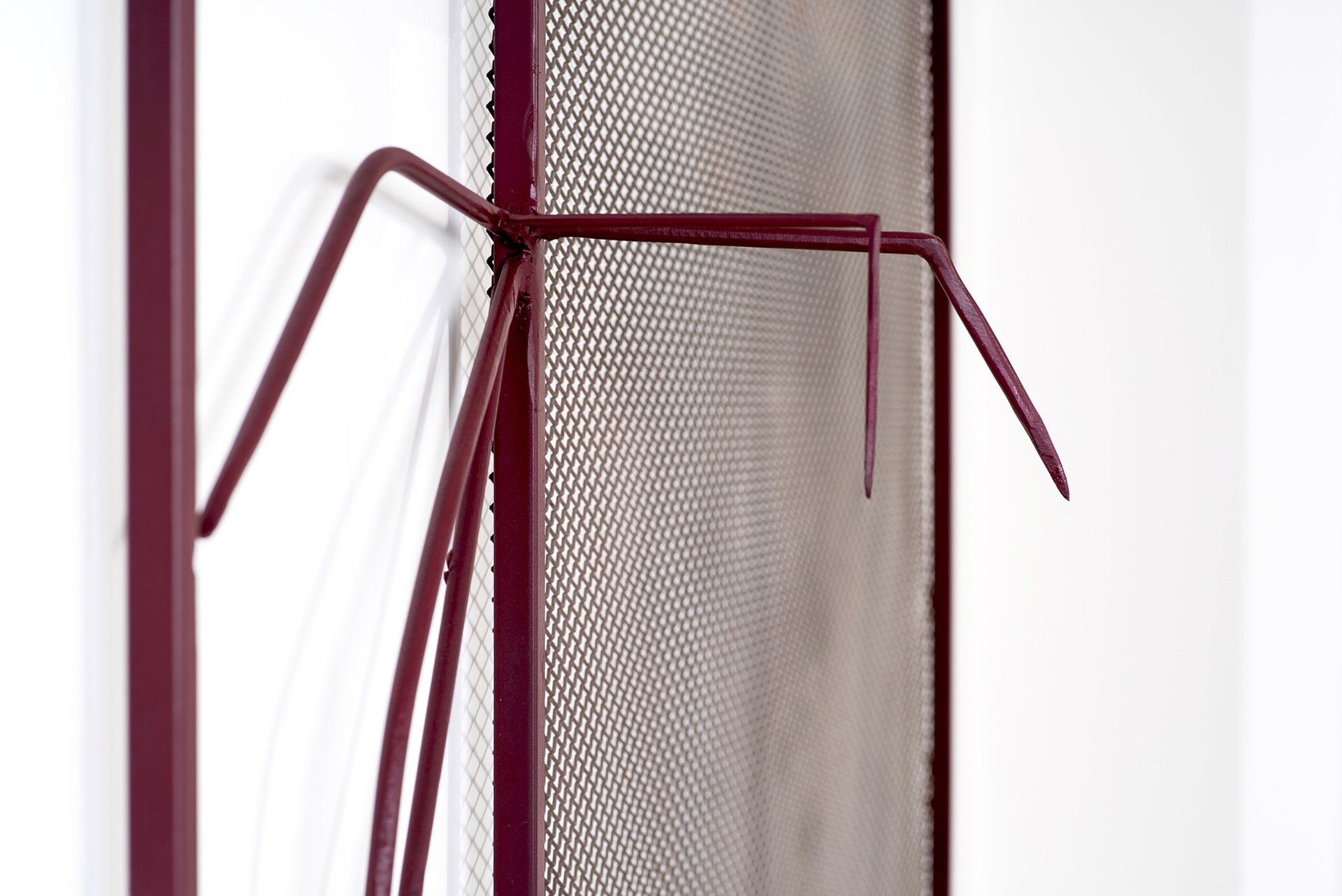 Romain Vicari, SPIDER, 2020, Steel, expensive foam, rice, 190/190/5 cm.(detail)