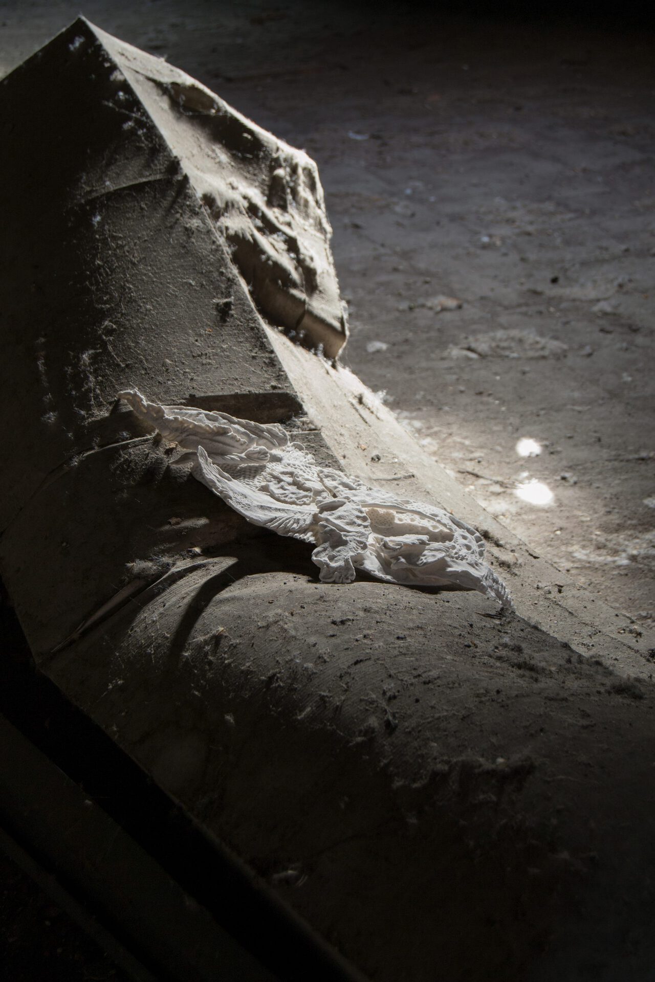 Paolo Brambilla, Cuordiburro, 2020, salt dough, variable dimension.