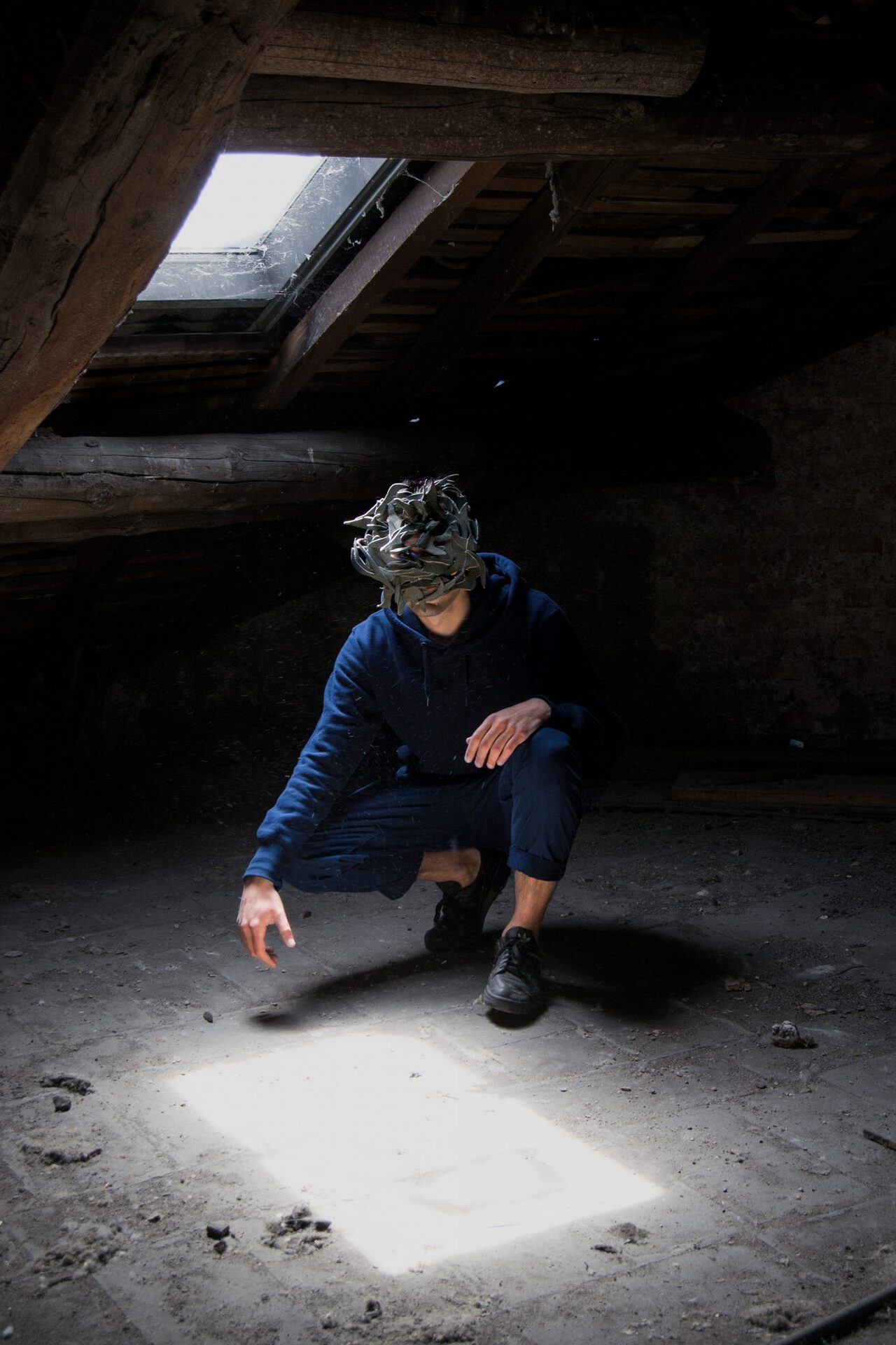 Paolo Brambilla, Catramago, 2020, foam, blue clothes, variable dimension.