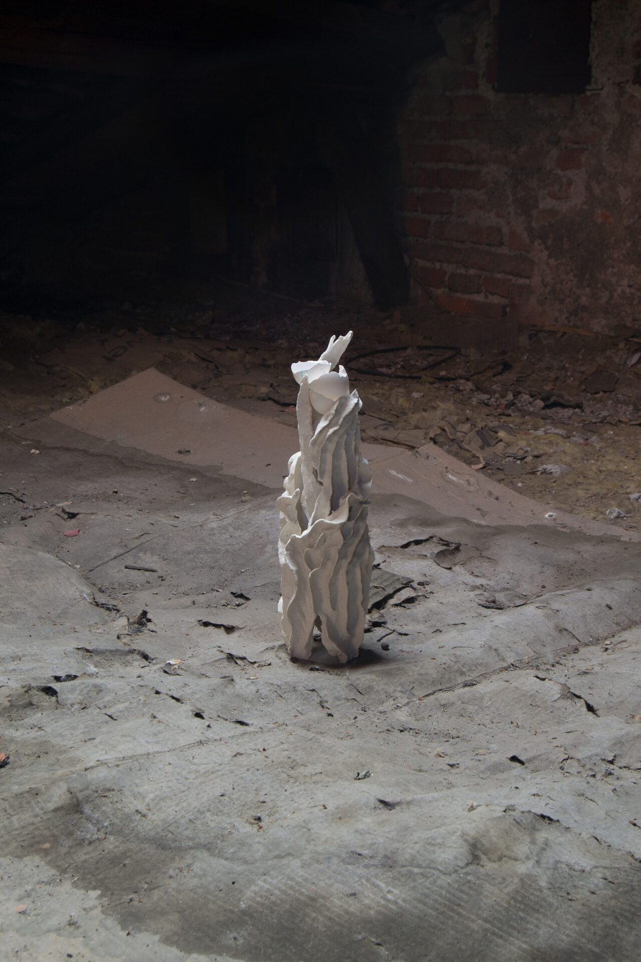 Paolo Brambilla, Salmastro, 2020, salt dough, eggshells, 10x10x30 cm.