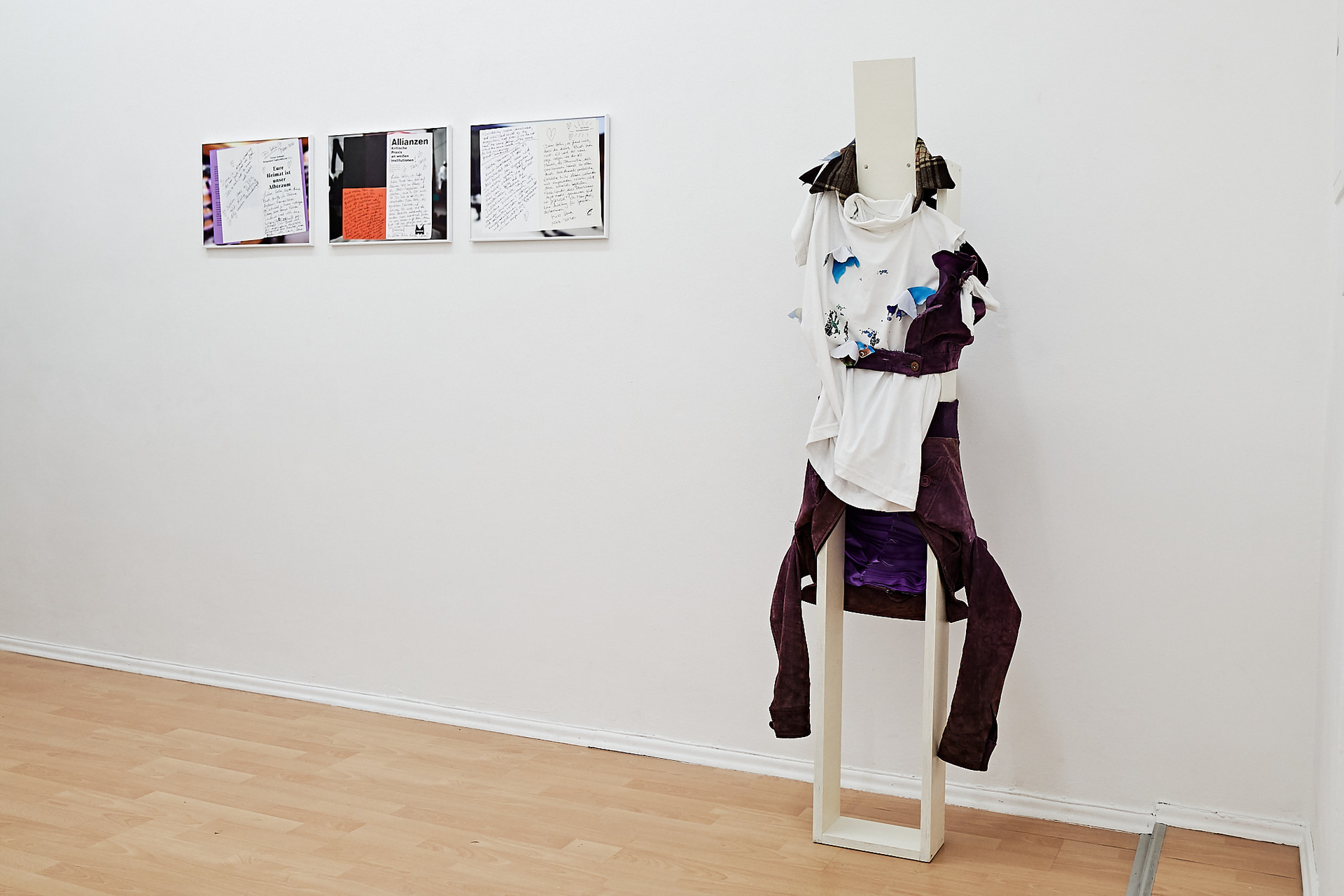 Helin Alas, Friends Objects, installation view, Loggia, Munich