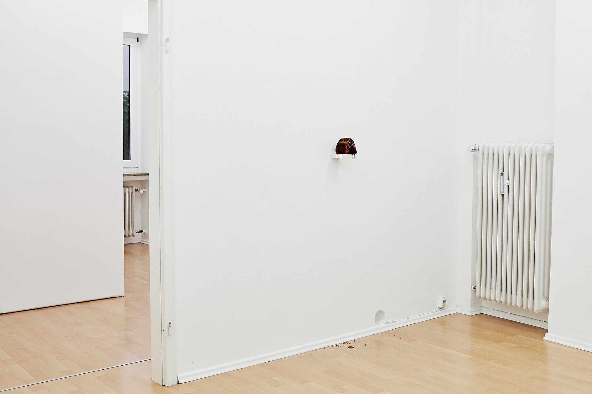 Helin Alas, Friends Objects, installation view, Loggia, Munich