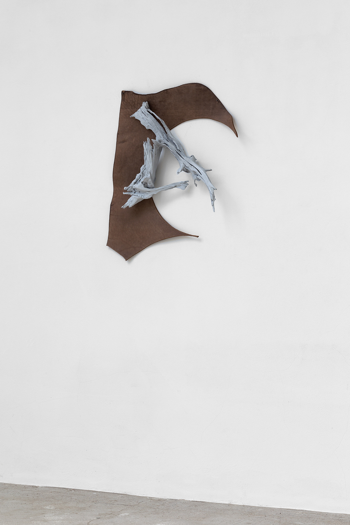 The Circle, 2020, wood, leather, aluminium 62 x 58 x 16 cm