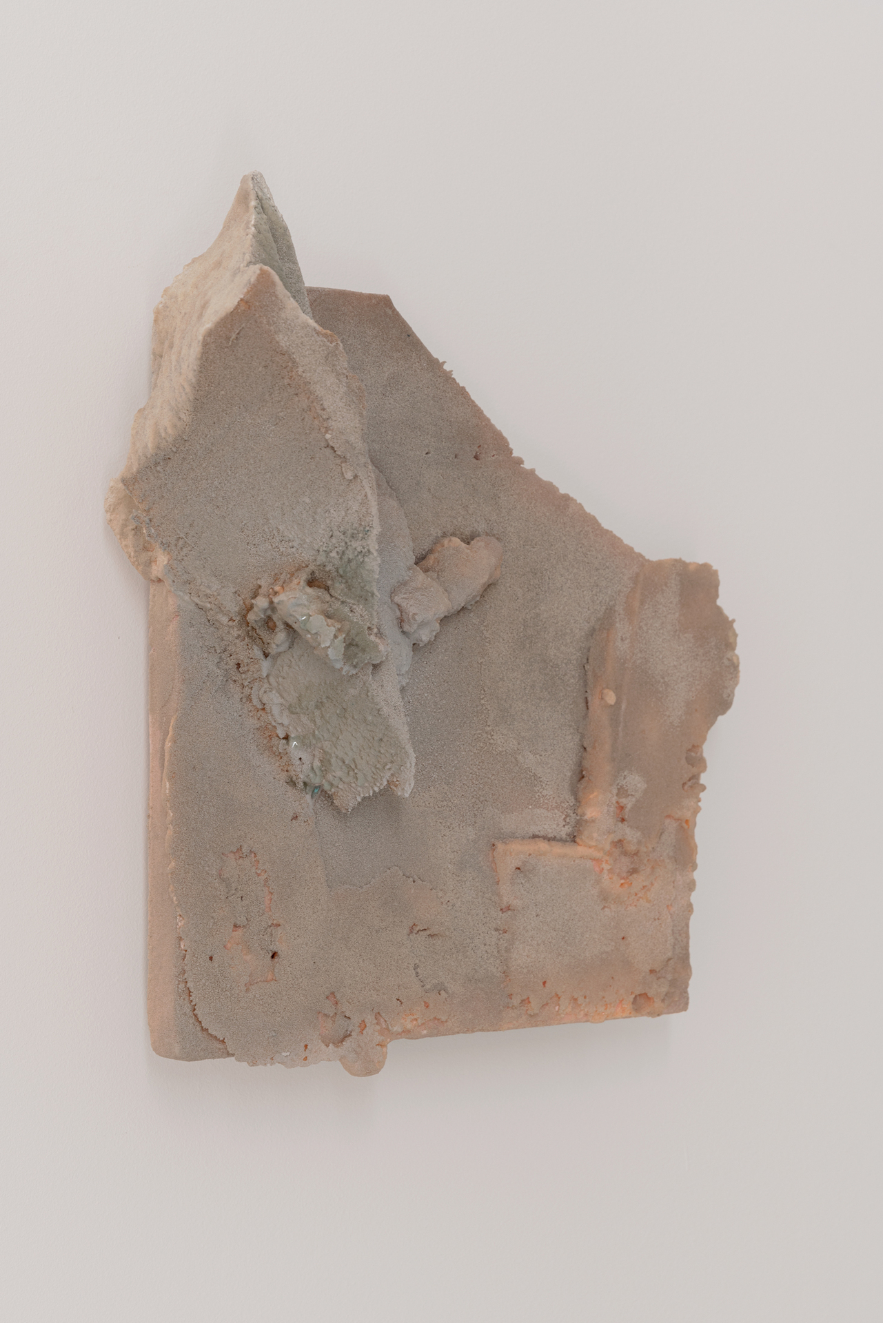 Susi Gelb - Chemical / Mineral Evidence 5, 2020, sand, epoxy resin, aryl, pigments, 43x34x15 cm