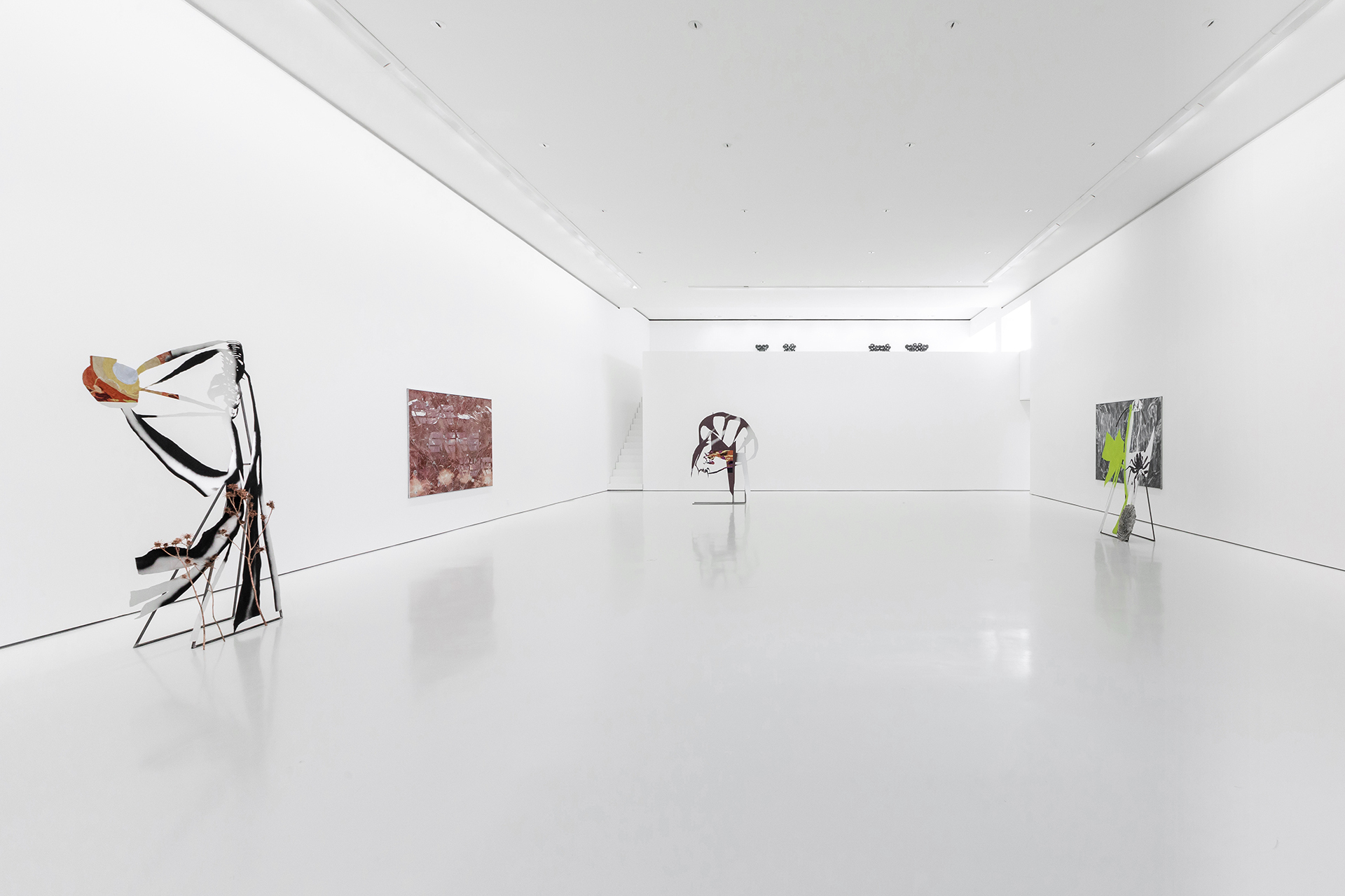 Teras Terra, 2020, Installation view at Galeria Duarte Sequeira