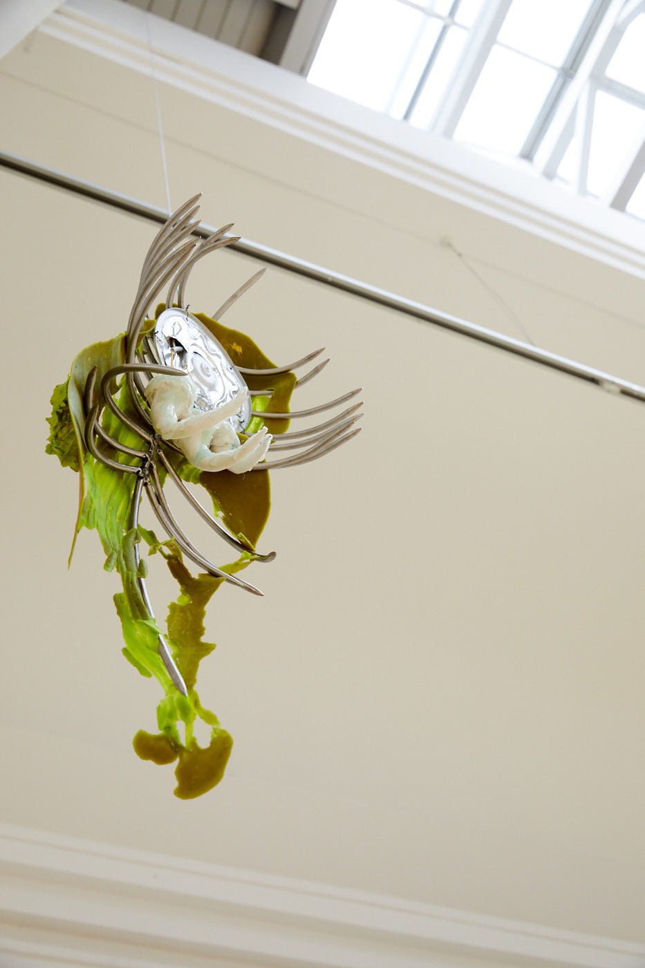 Yein Lee, no-named 2019, resin, latex, stainless steel, found objects, 78 x 40 x 25 cm