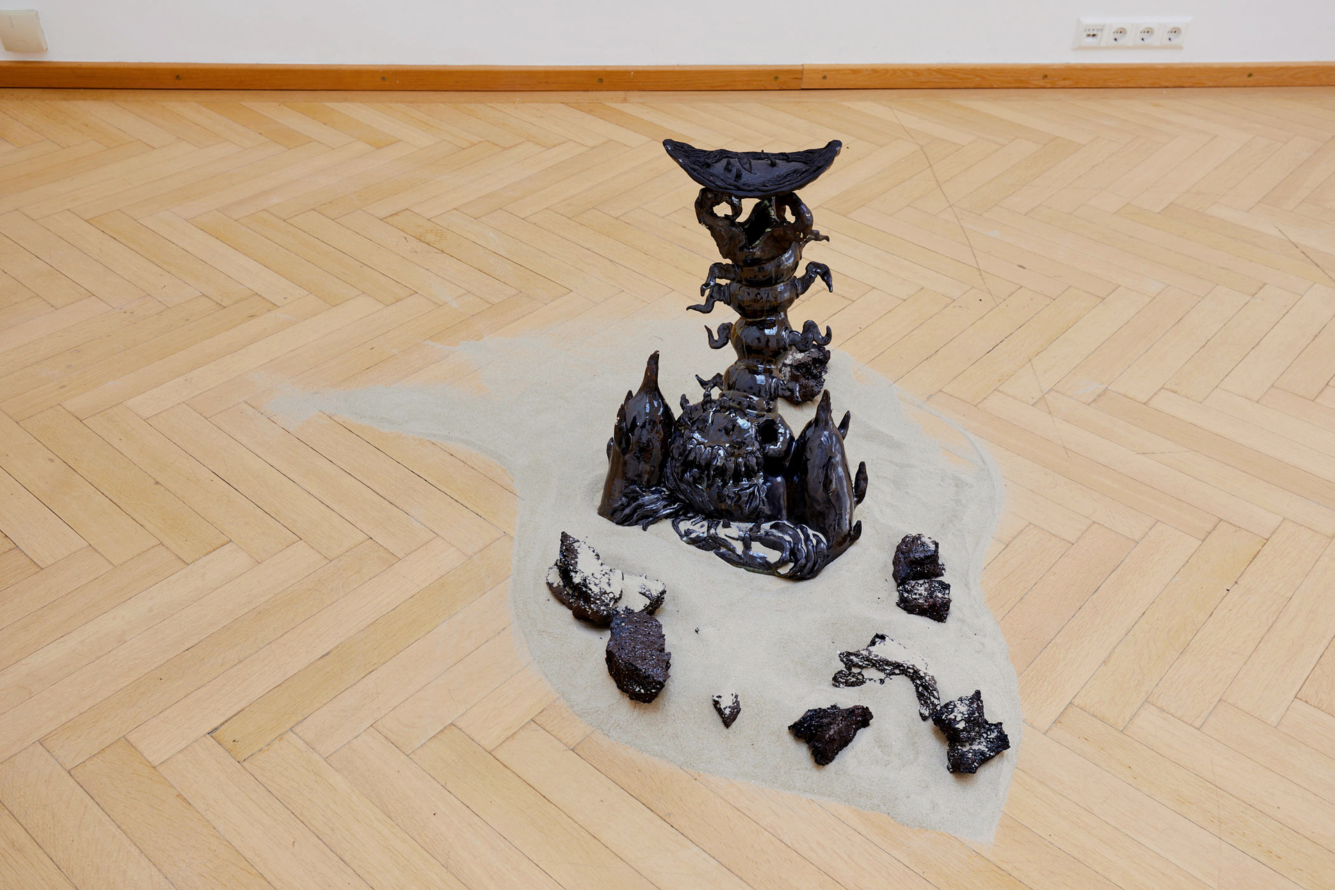 Chin Tsao THE SLOW DAWN 2019, glazed ceramics, 60 x 32 x 10 cm