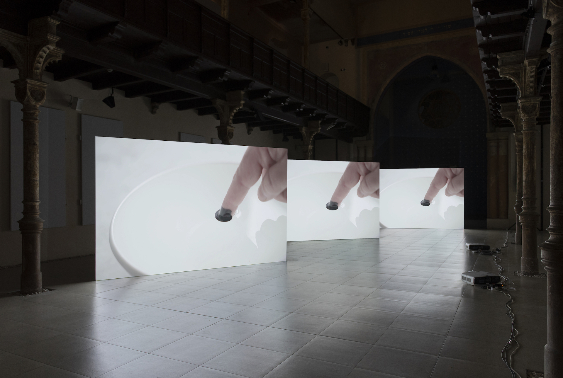 Jaroslav Kyša, Order Of Waves, 2020, video installation