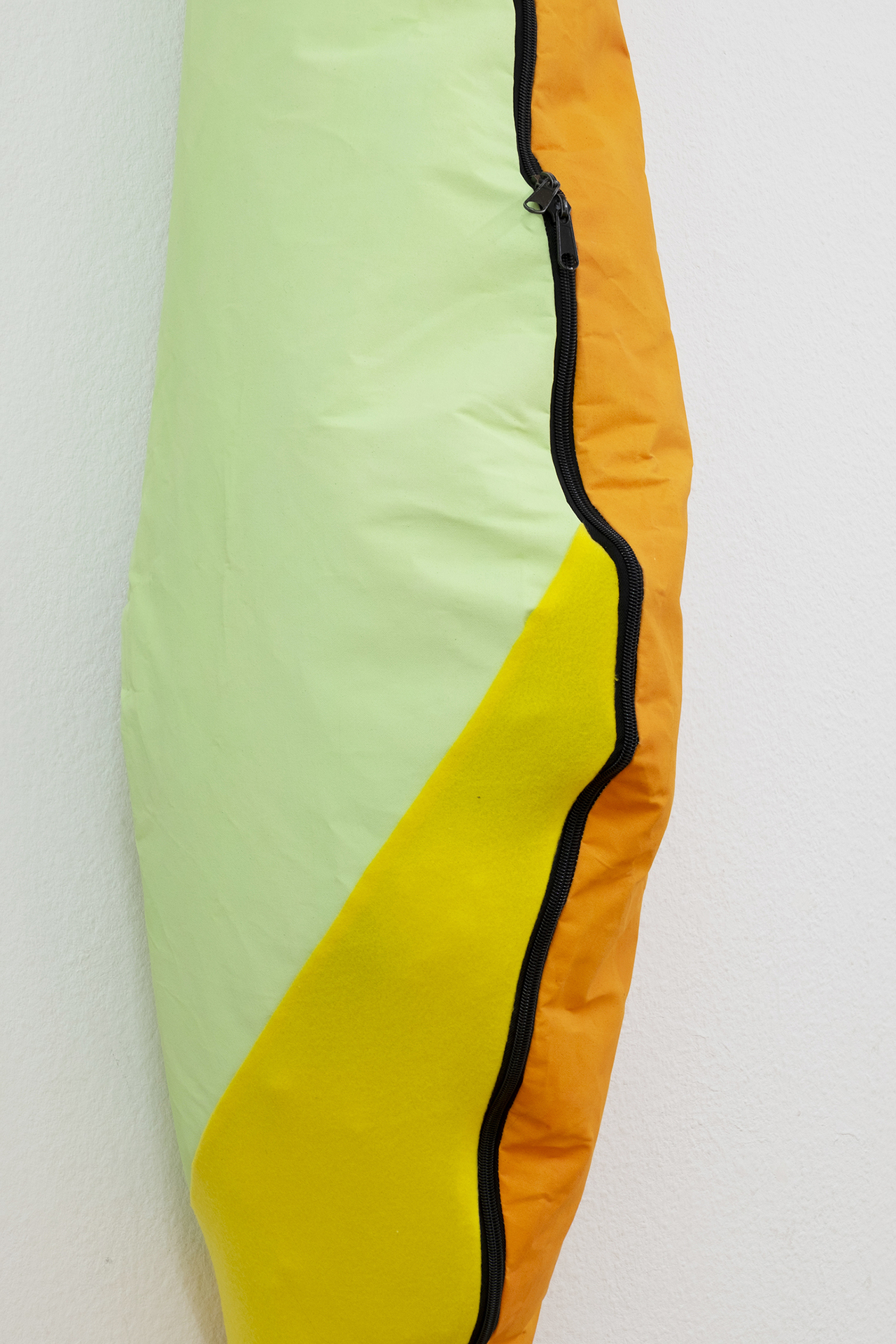Silke Berg, Langer Freund (detail), acrylic paint on cotton, various textiles, stuffing material, zipper, 2019