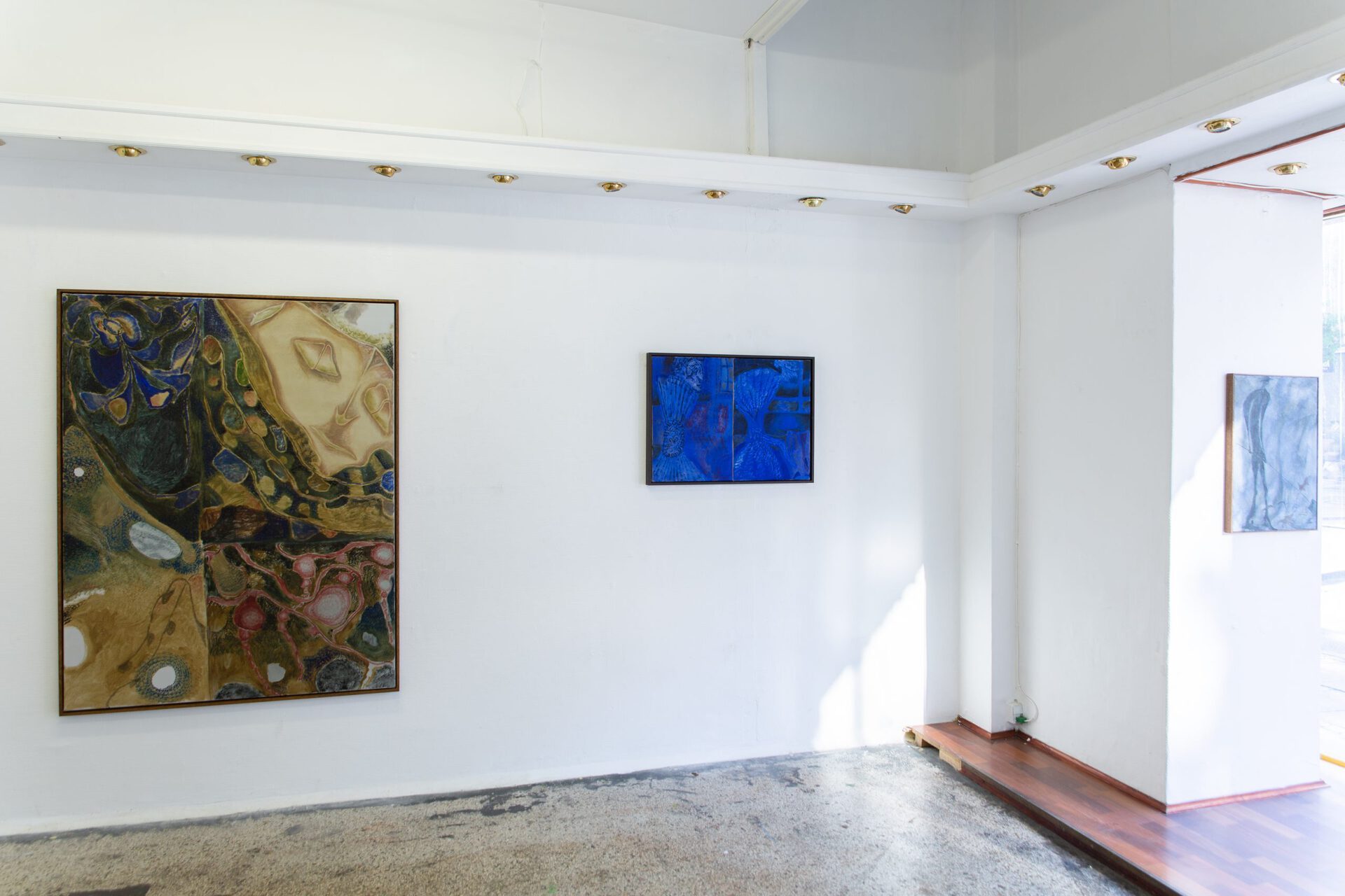 Installation view, ''tired mask of spring''