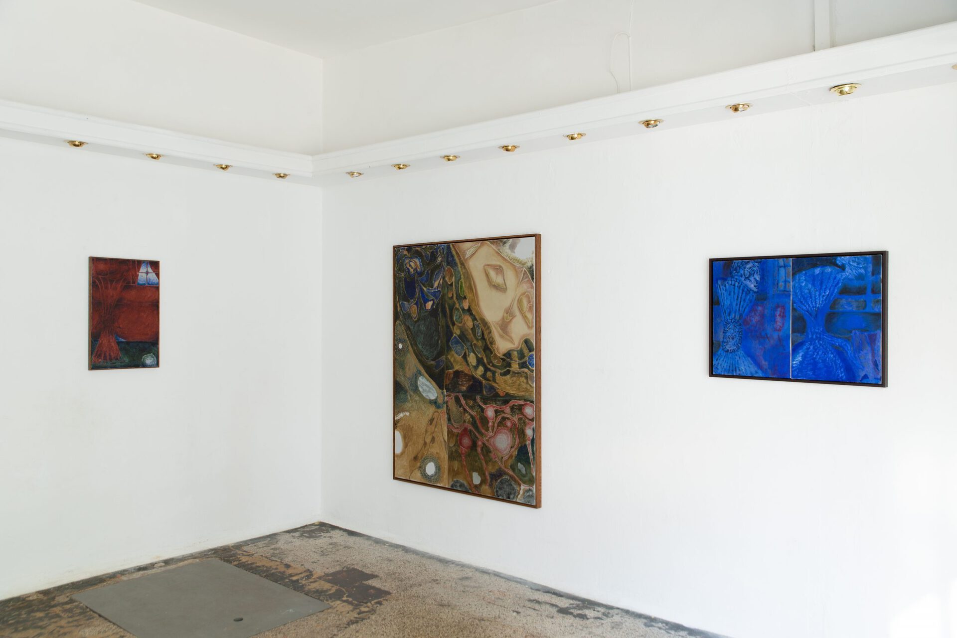 Installation view, ''tired mask of spring''