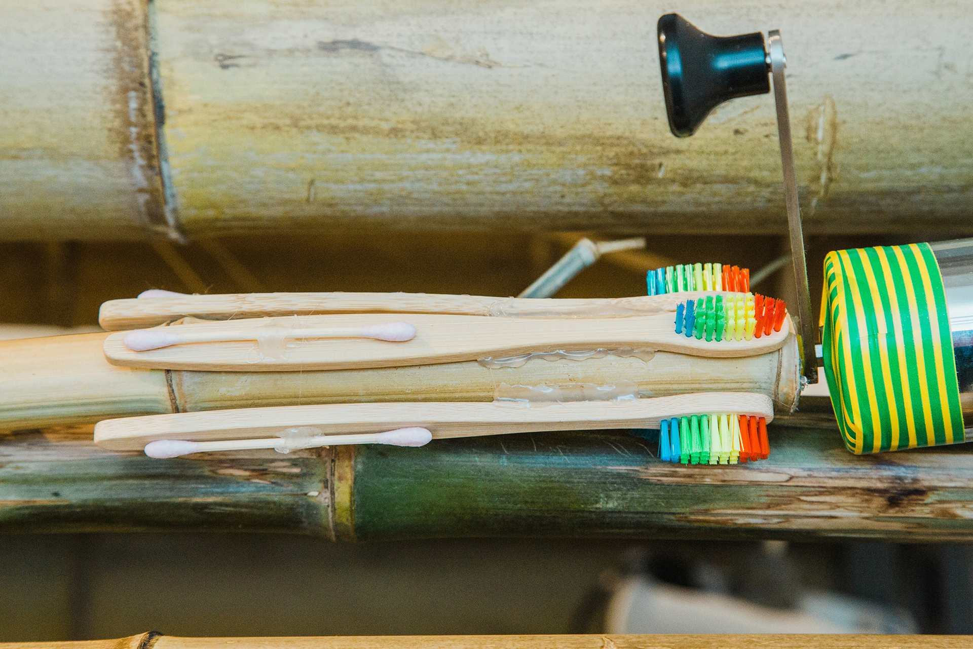Torsten Zenas Burns, Geographies of a lonely Pole (Cluster - Coffee workshop rocket 1), 2020, steel coffee grinder, bamboo rainbow toothbrushes, bamboo cotton swabs, bamboo stick, detail