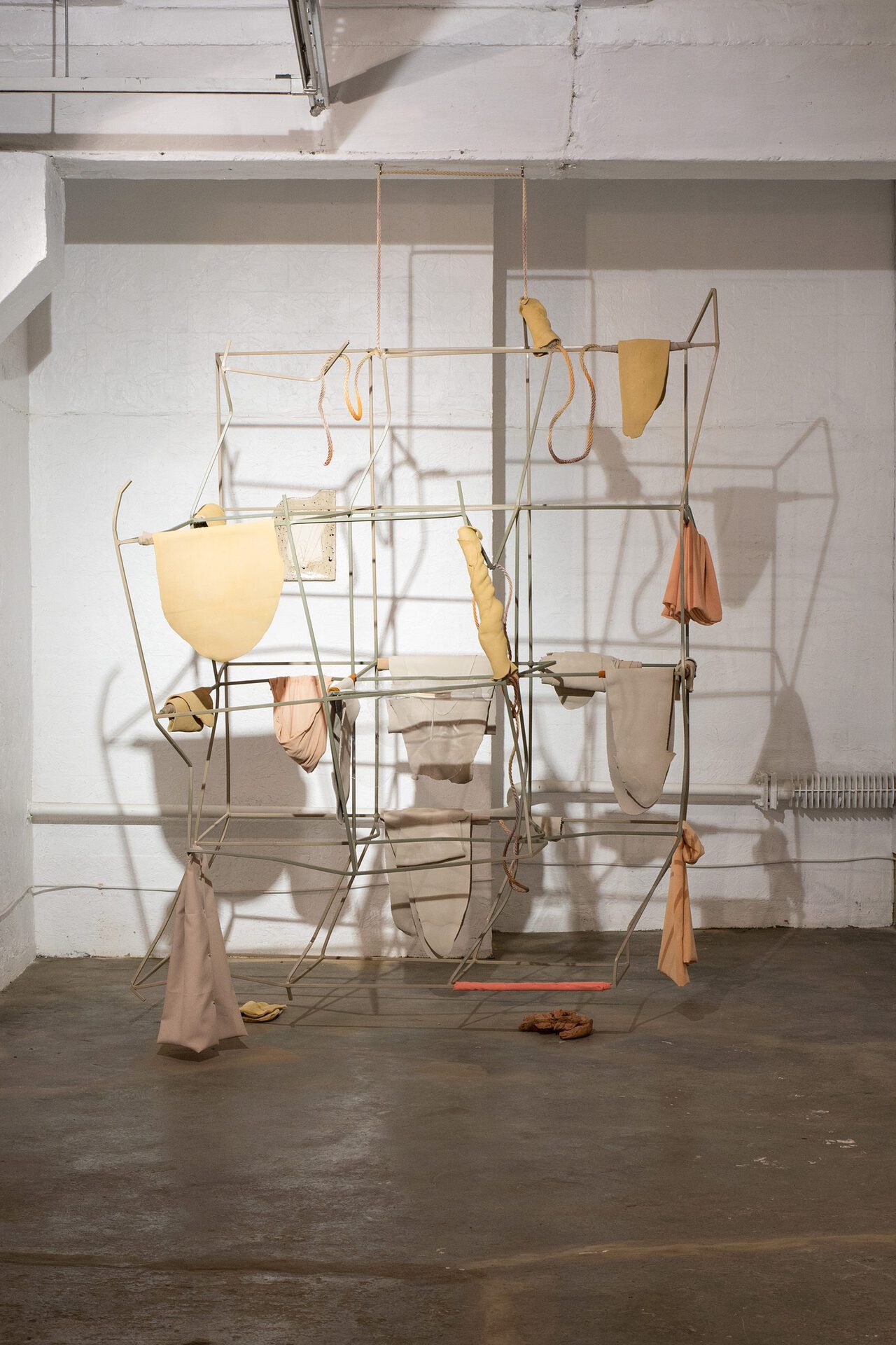 Laura Põld, Shared space, 2020. Steel, textile, clay, plexiglass, rope, spray paint