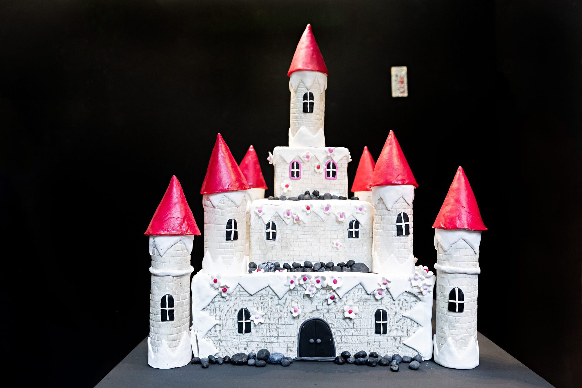 Gina Fischli, Capitol House, fimo, glue, plywood, 2019, Courtesy: the artist, Photo: Fred Dott