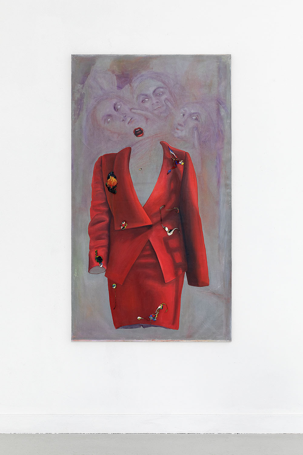 Mathilde Ganancia, Unexecutive figurine with no more plan, 2020, mixed media, 145 x 80 cm
