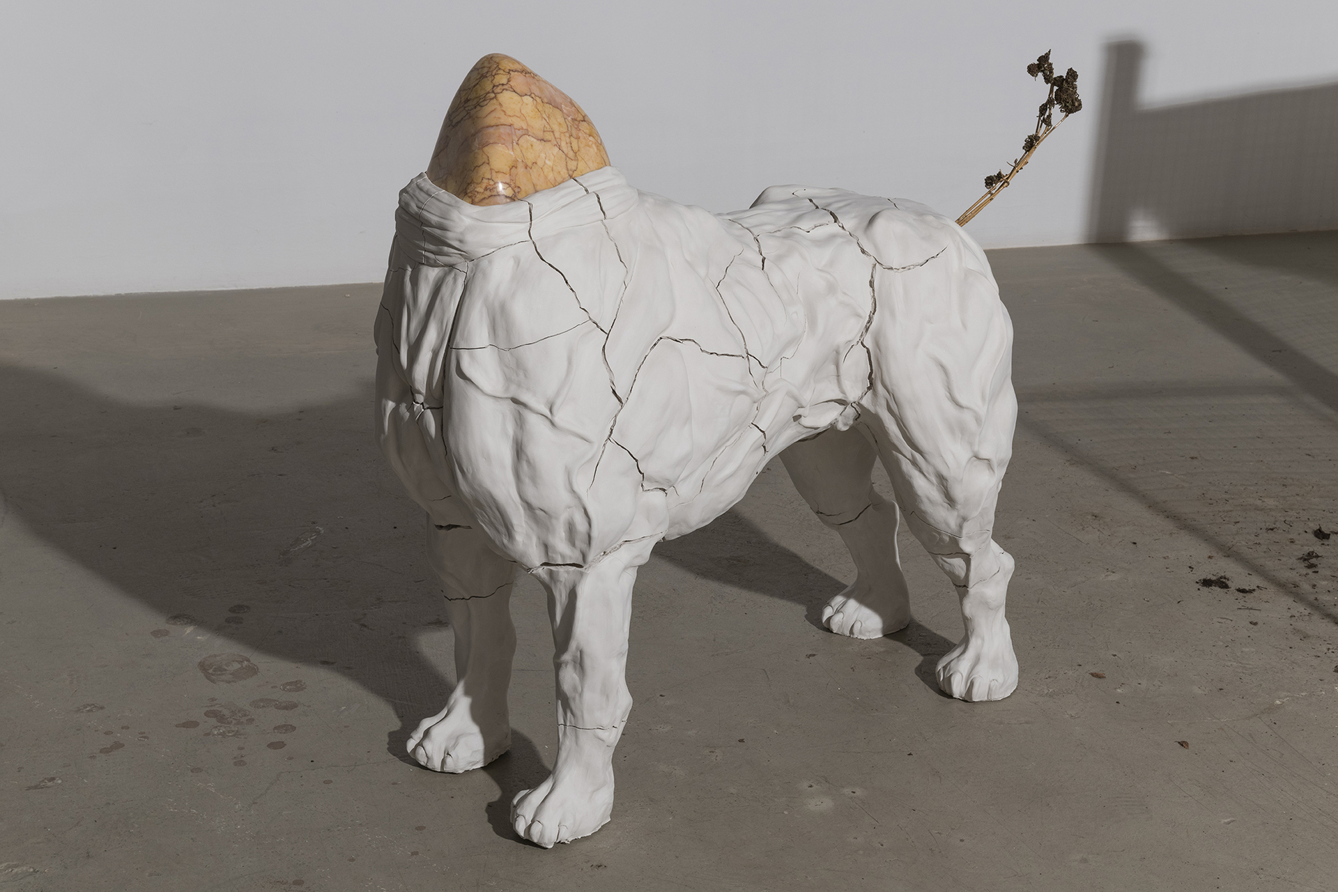 Guillermo Ros, Perro Guardián, 2020, Ceramic paste, marble and marijuana with epoxy resin