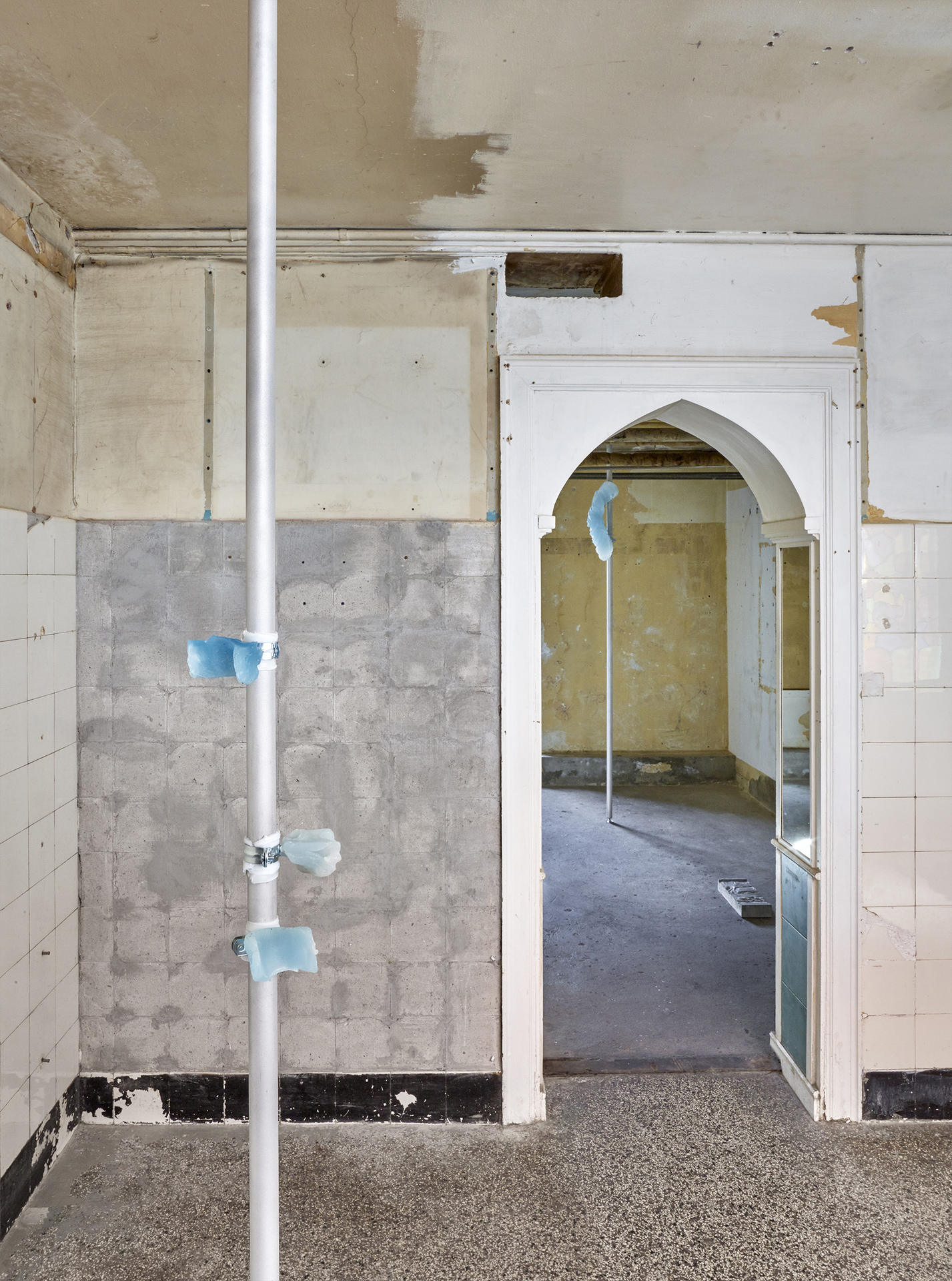 Cecilie Skov, Piecing Breezes, Installation view.