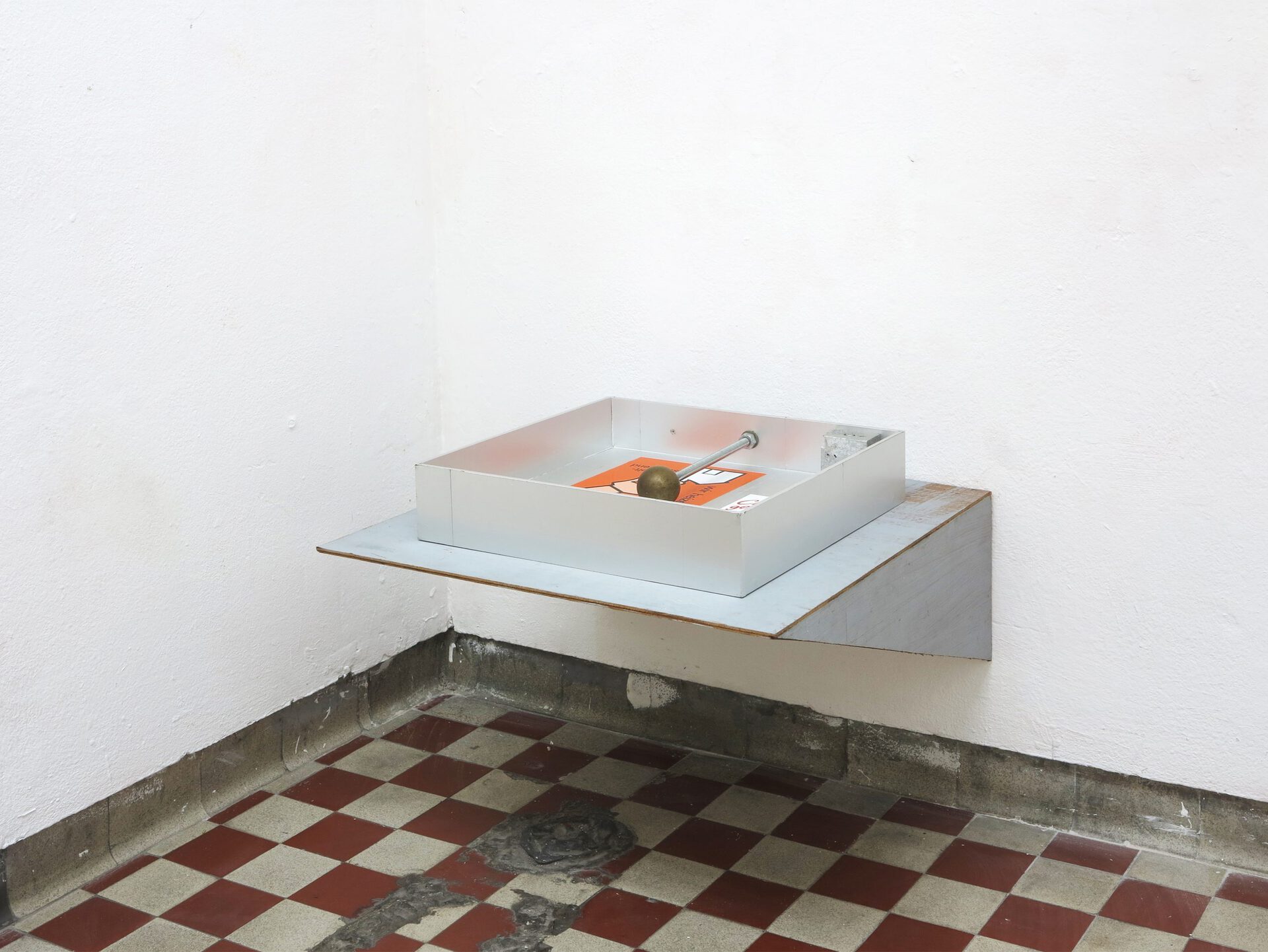 Tobias Brembeck, Clever wins, Installation view, 2010/2020