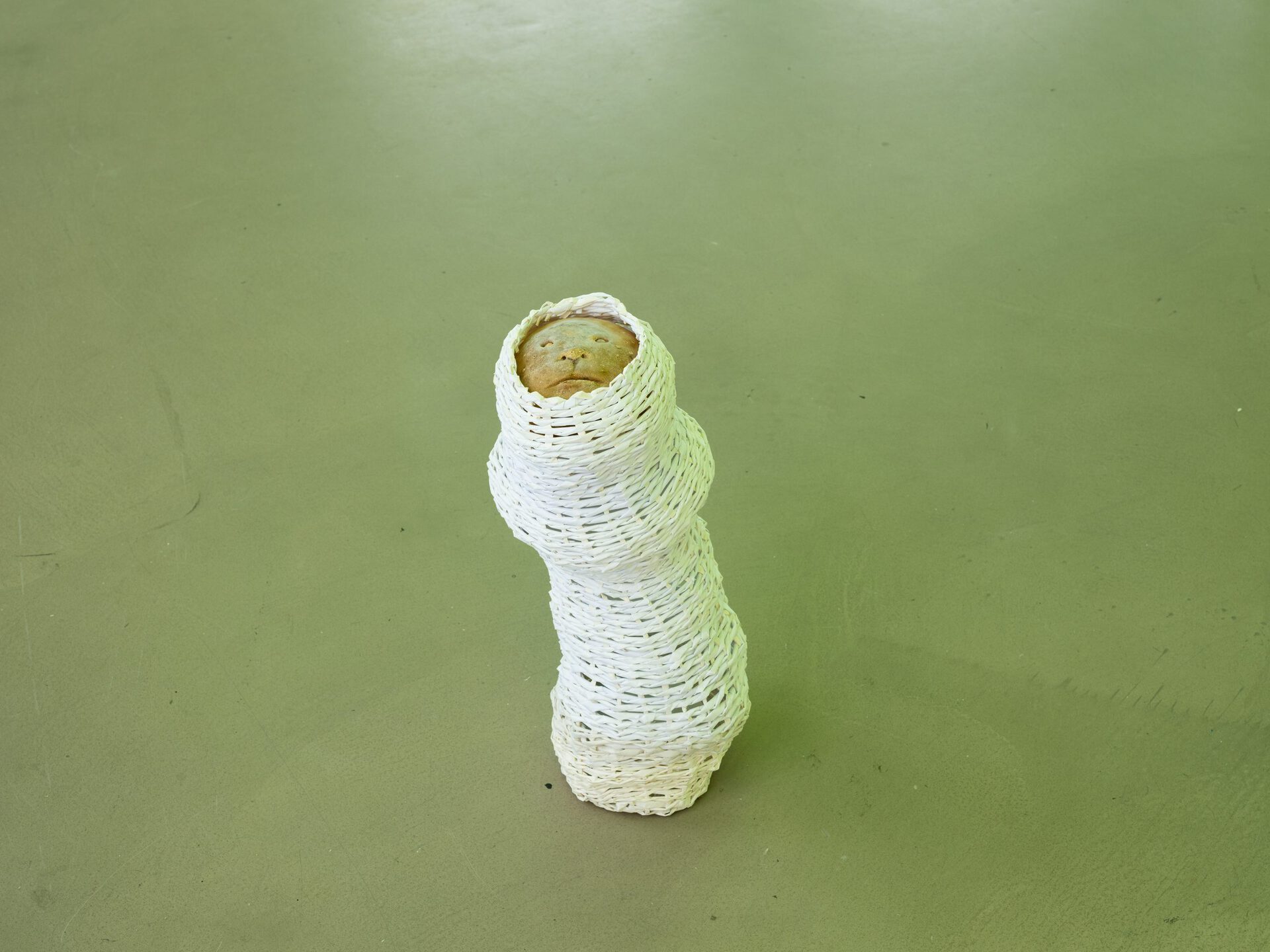 AniaraOmann, Kusine (Cousin), 2020 Recycled art shipping paper Cast latex. Sawdust