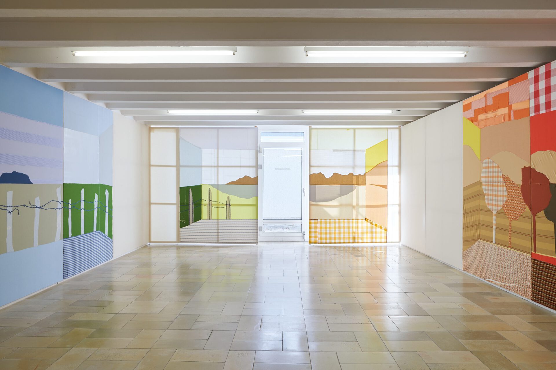 Emma LaMorte: Aussicht, 2020, Installation view, Kölnischer Kunstverein. Courtesy: Emma LaMorte. Photo: Mareike Tocha.