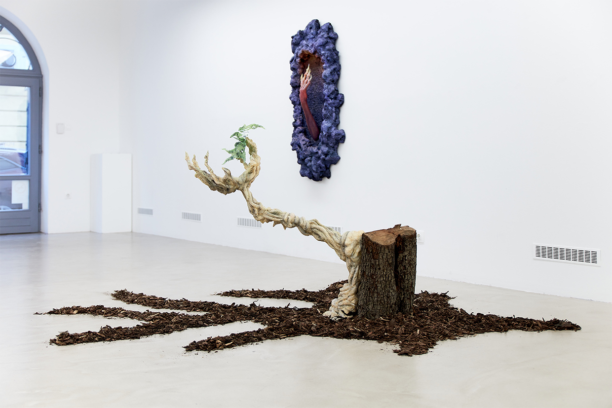 Upcoming Delusive Offer 110x40x140 cm, wooden log, polyurethane, modified gypsum, acrylic, silicone, wood, steel, 2020