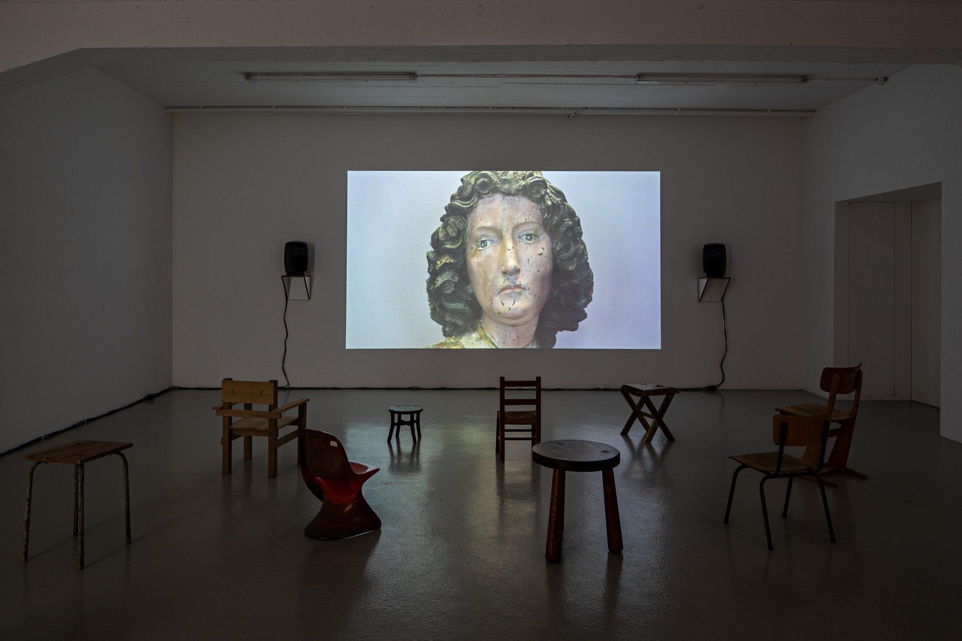 Heinz Peter Knes, ein Riemenschneiderfilm, 2019, 23:55 min, digital film, projection, collaborative work with Kristin Loschert, sound: David Meyer