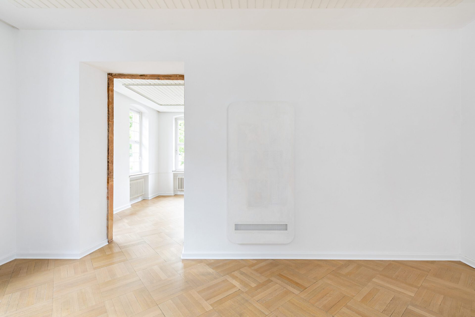 Leda Bourgogne Ghost, 2018 Ausstellungsansicht / Exhibition view  THE IMMANENT HORIZON Kunstverein Bielefeld, 2020 Photo: Fred Dott
