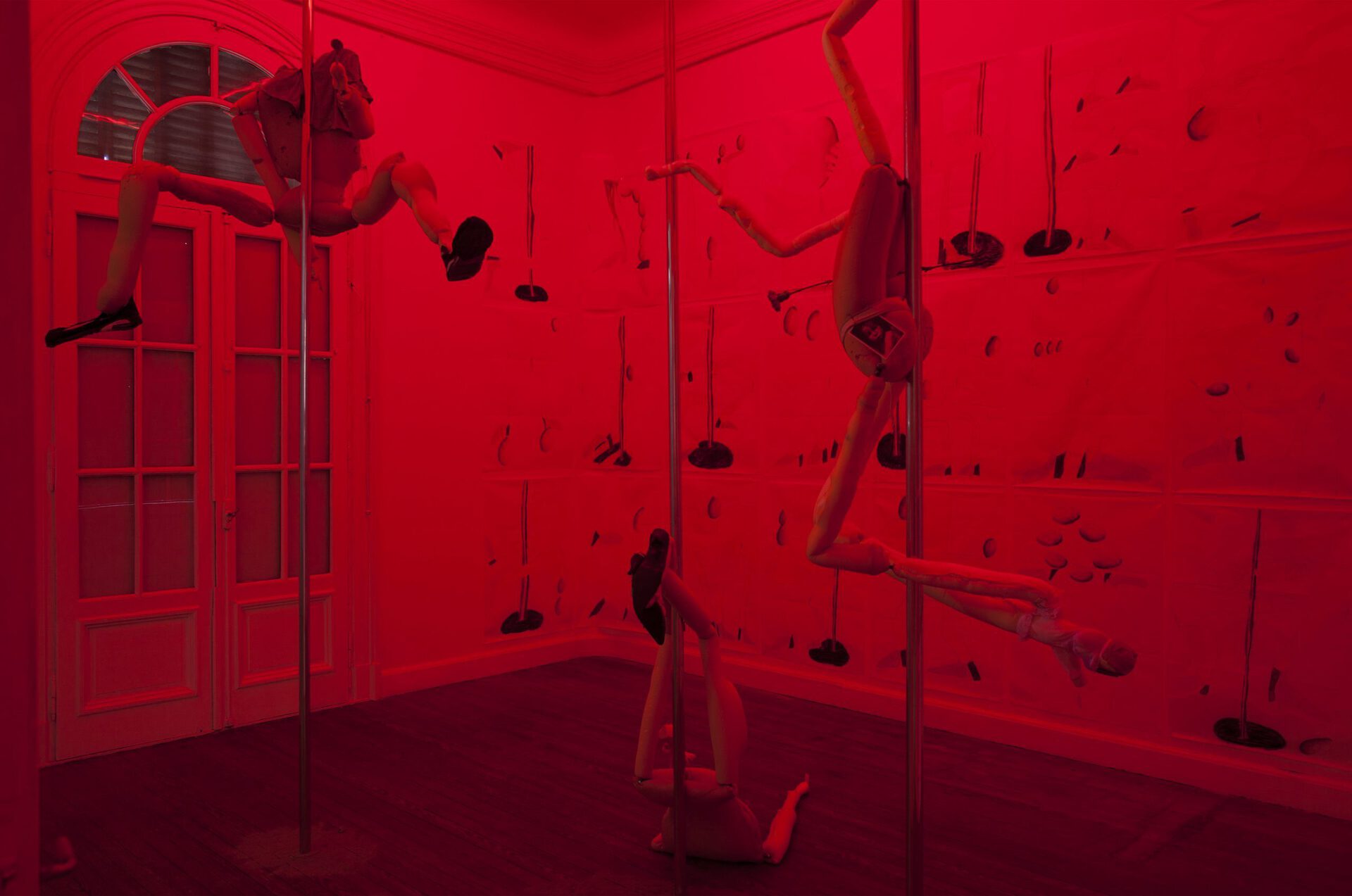 Cervio Martini, Chhaupadi Disfrutadora, 2020, Installation view