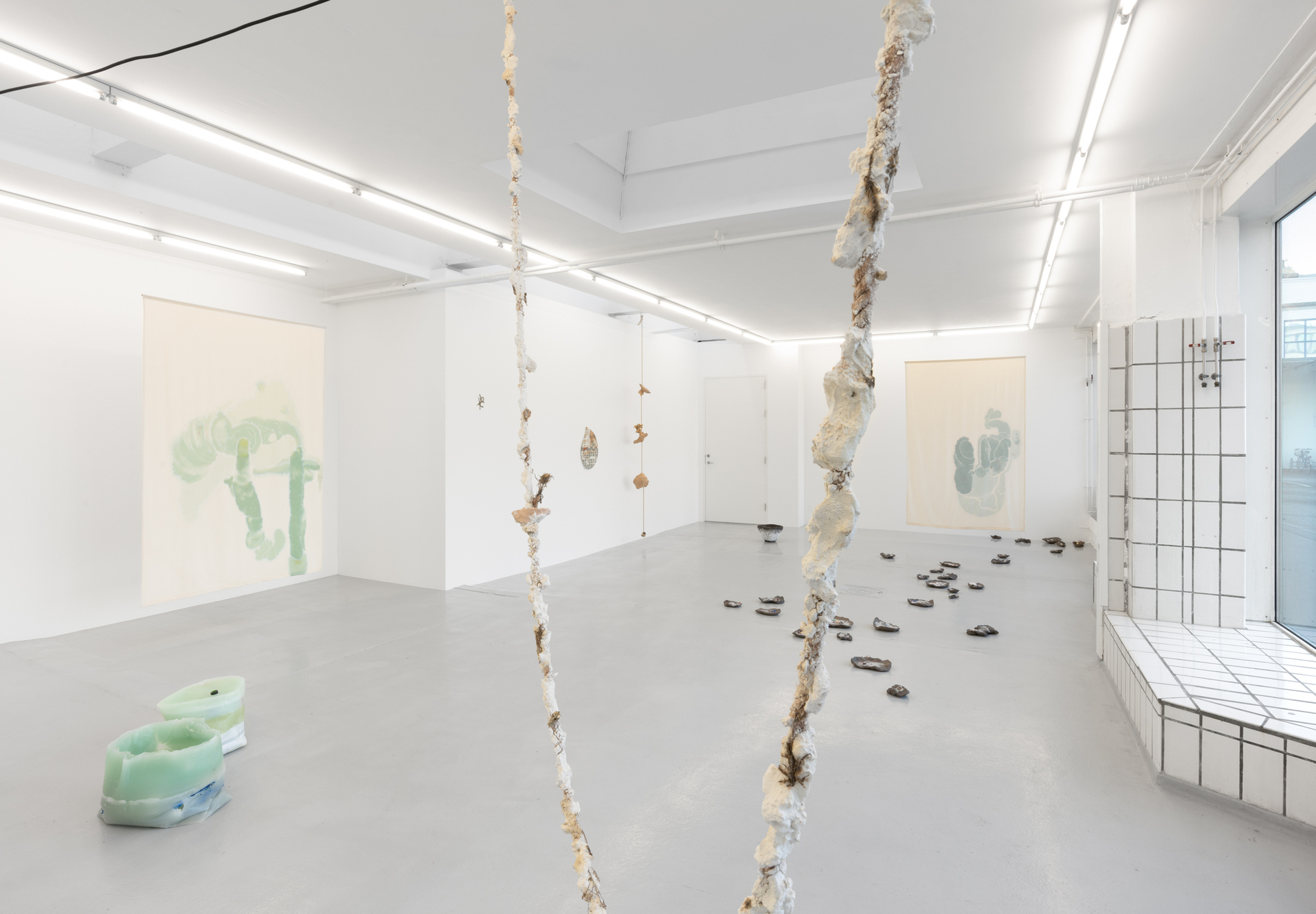 Installation view 'Something Blue', Gether Contemporary 2020, 1