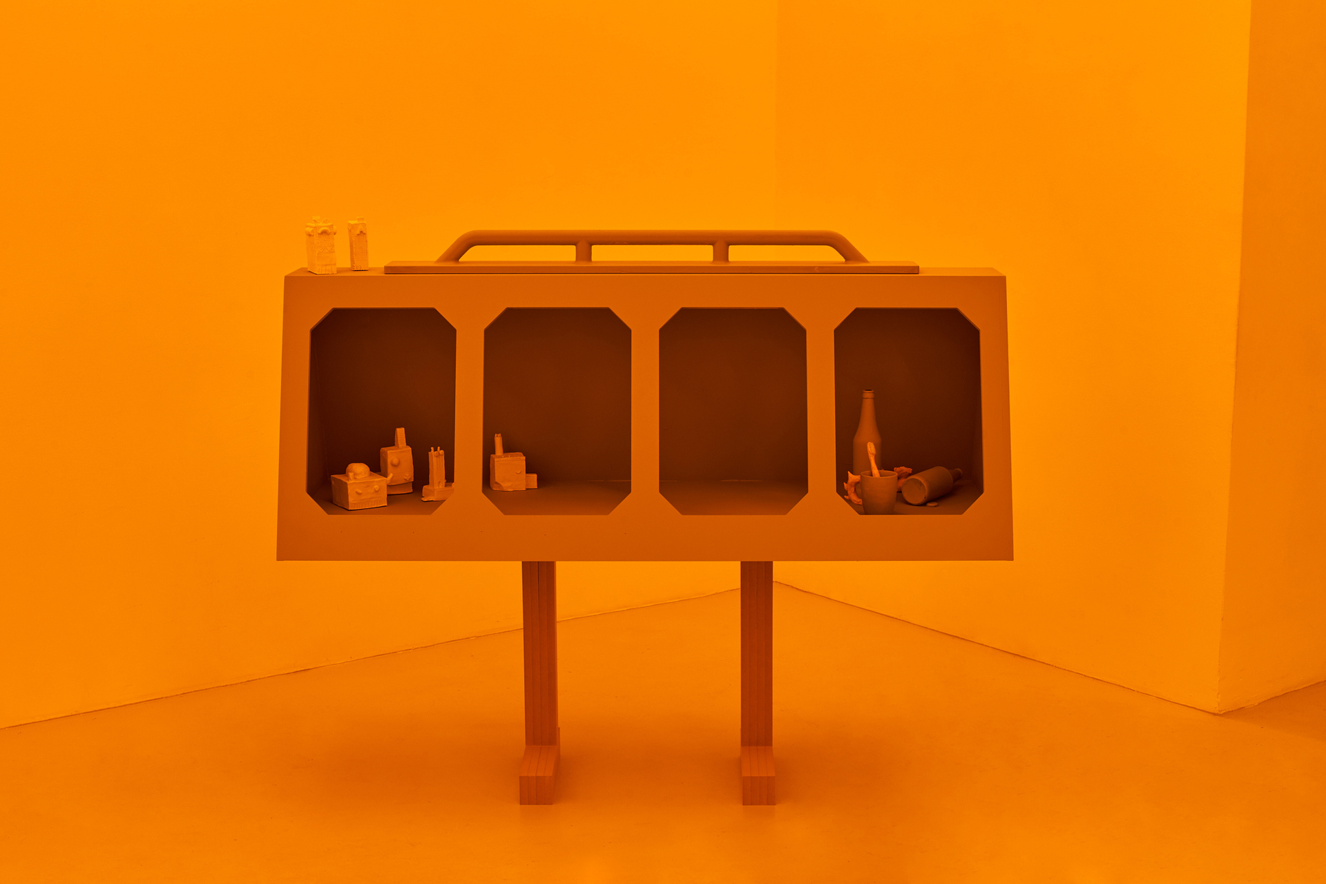 Parasite 2.0, Architecture parlante, 2020, Instalation, variable dimensions