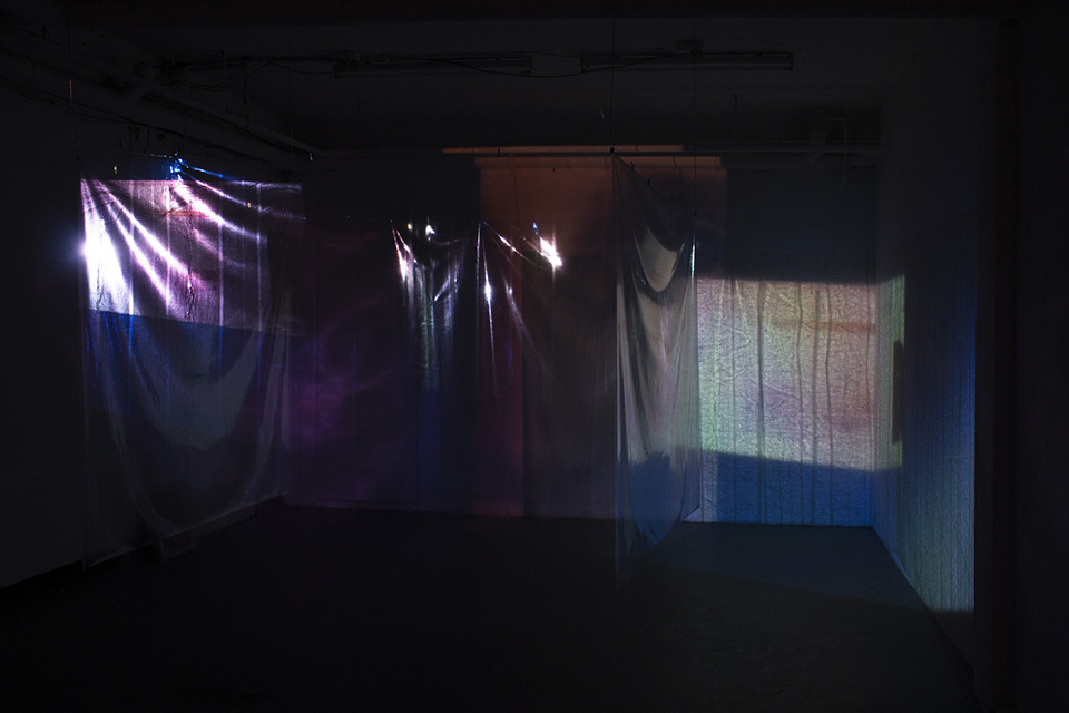 Oleg Komarov, Faina Yunusova, In Bearbeitung…, 2020, installation of various materials, video, dimensions variable.
