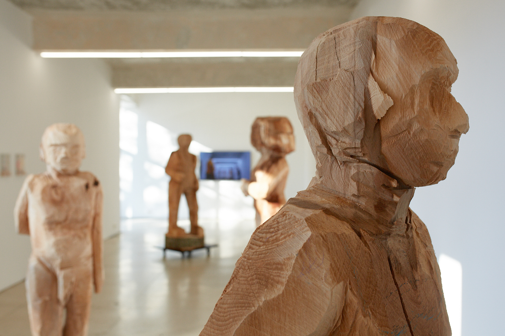 1. Christian Jankowski: Healing Games, 2020, exhibition view, Quote—Unquote x SUPRAINFINIT Gallery, Bucharest