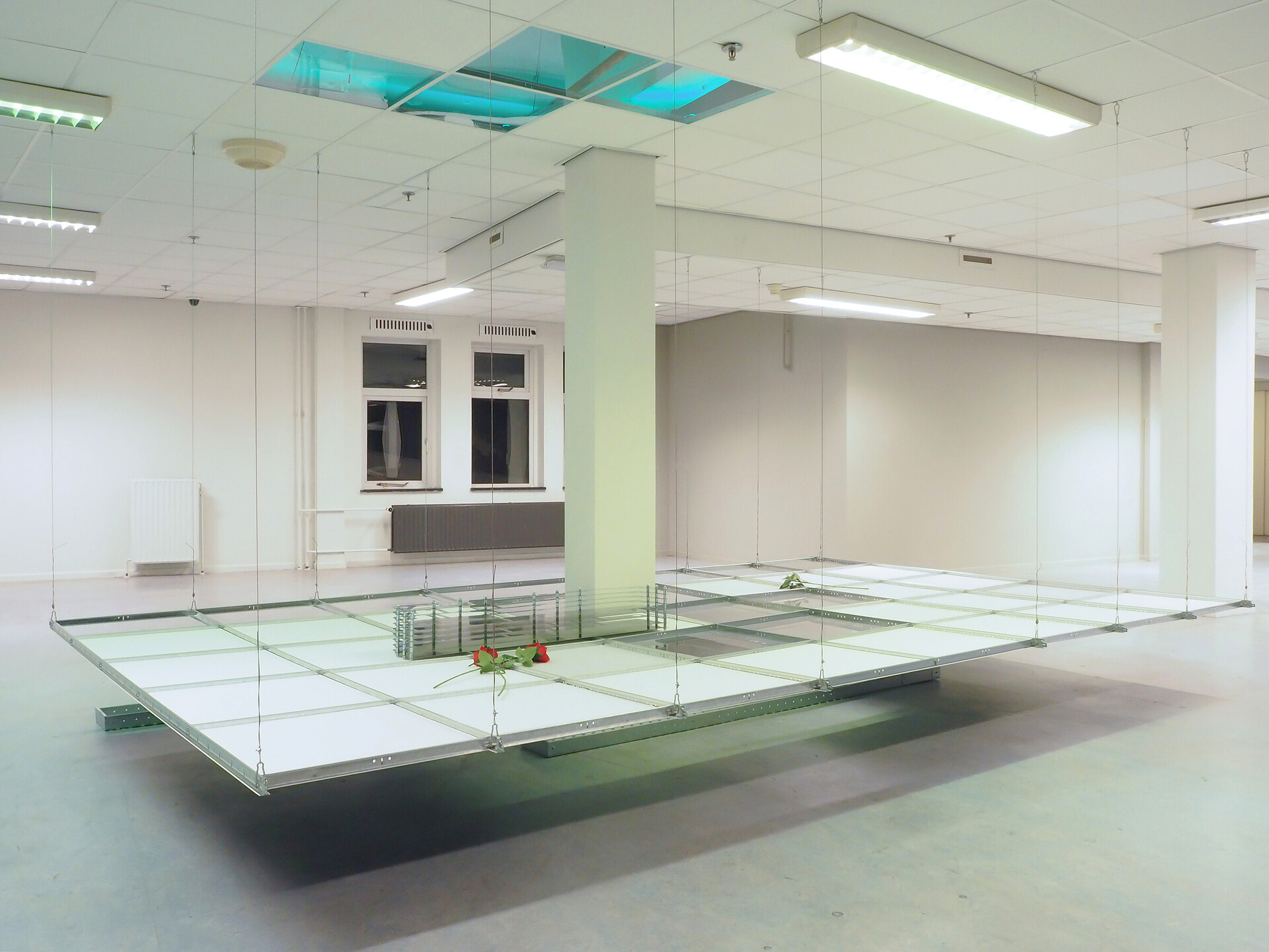 Tom Putman, Dropped Ceiling, 2020, installation view