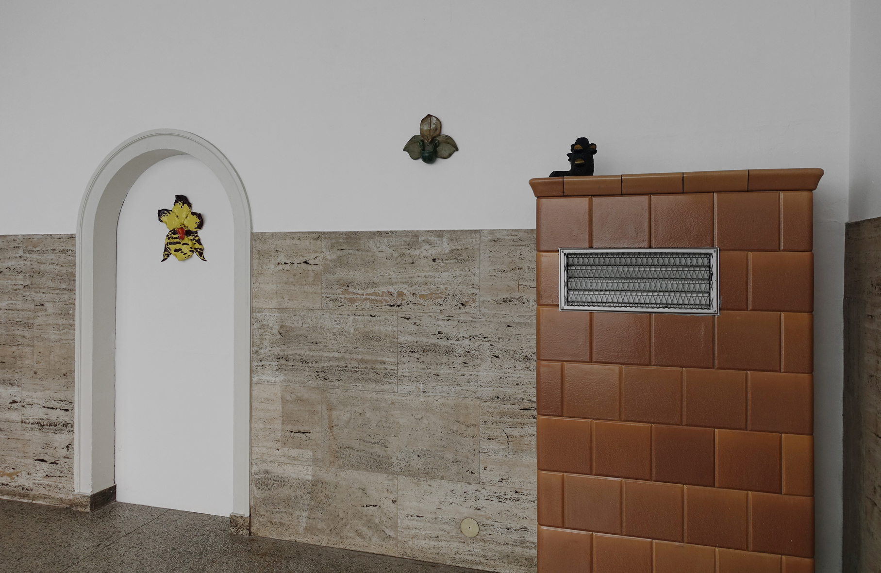 Installation view, TRICKSTER, 2020, Hammerschmidt+Gladigau