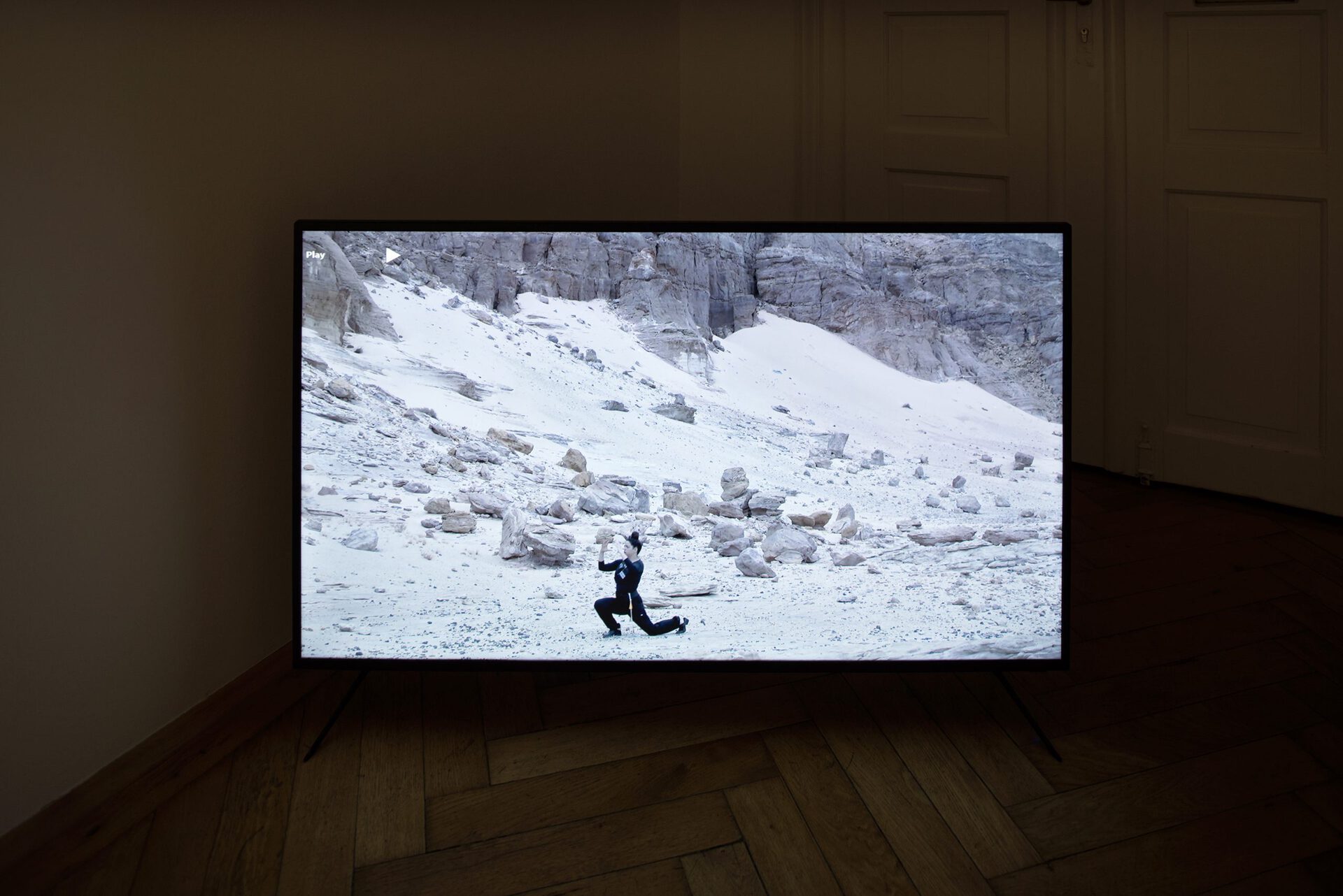 Nadia Perlov, THE EGG AND THE SHELL, 2018, HD Video, 30‘, edition 3 + 2 AP