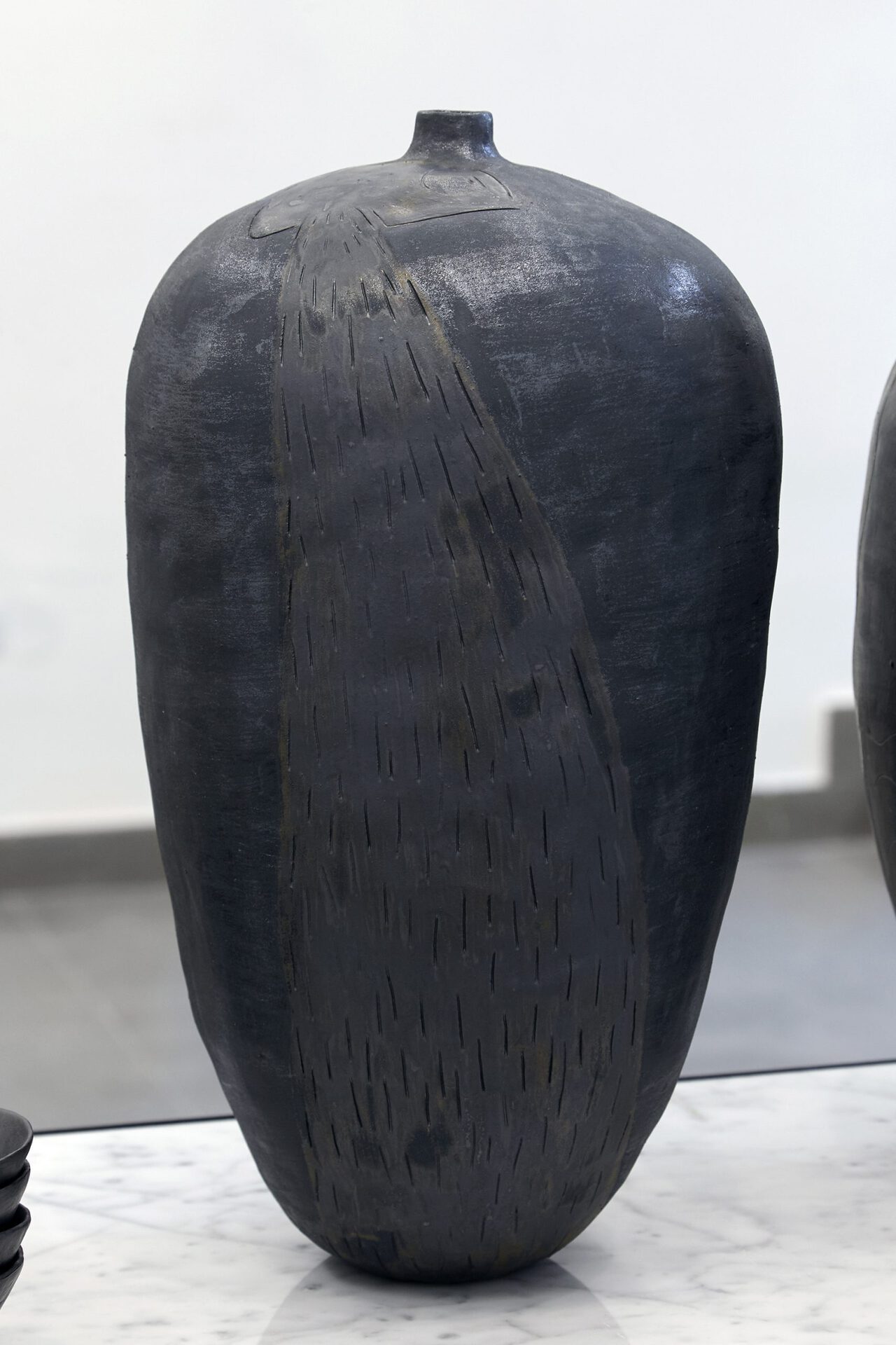 Sári Ember: Vase with vomiting head, 2020, ceramics, 48x26x25 cm, Photo: Sári Ember, courtesy of Ani Molnár Gallery