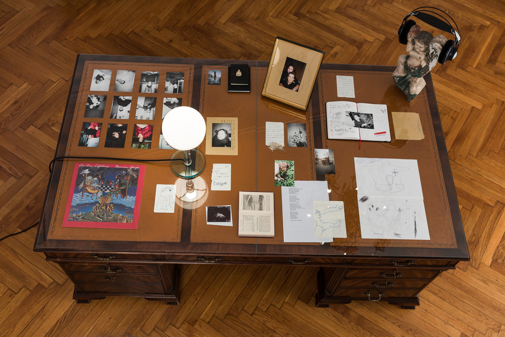 Installation view, Eilert Asmervik and Anaïs Horn: How do you feel about “Louˮ? at SOPHIE TAPPEINER Garnisongasse, 2020, photo: Kunst-Dokumentation.com