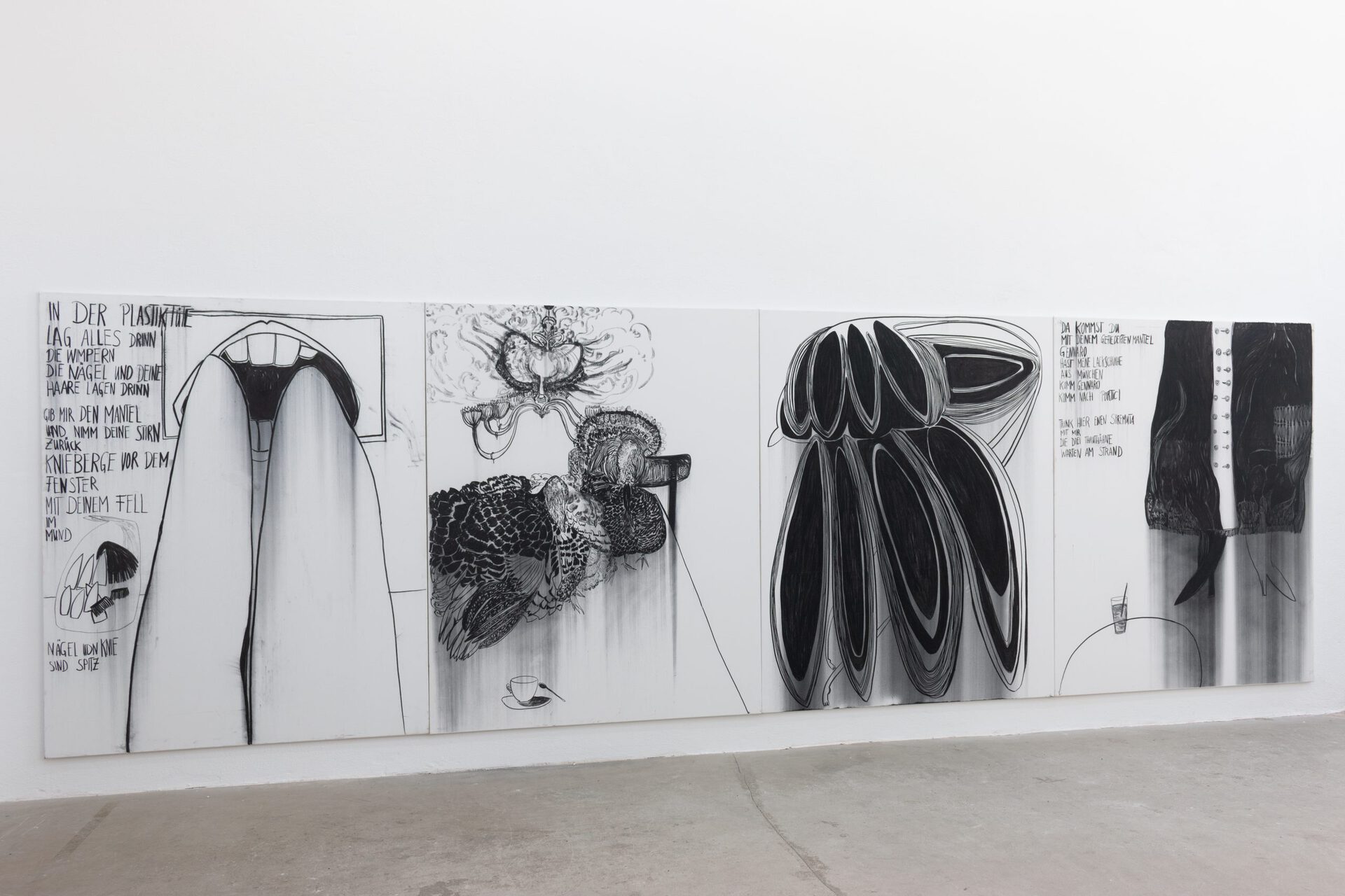 Sophie Schmidt, Knieberge, Installation View (Knieberge (I), Die drei Truthäne aus Portici, Krumbiel mit Vulkaneiern, Trink hier einen Spremuta mit mir, 2019,  2020, charcoal on canvas, 200 x 160 cm)
