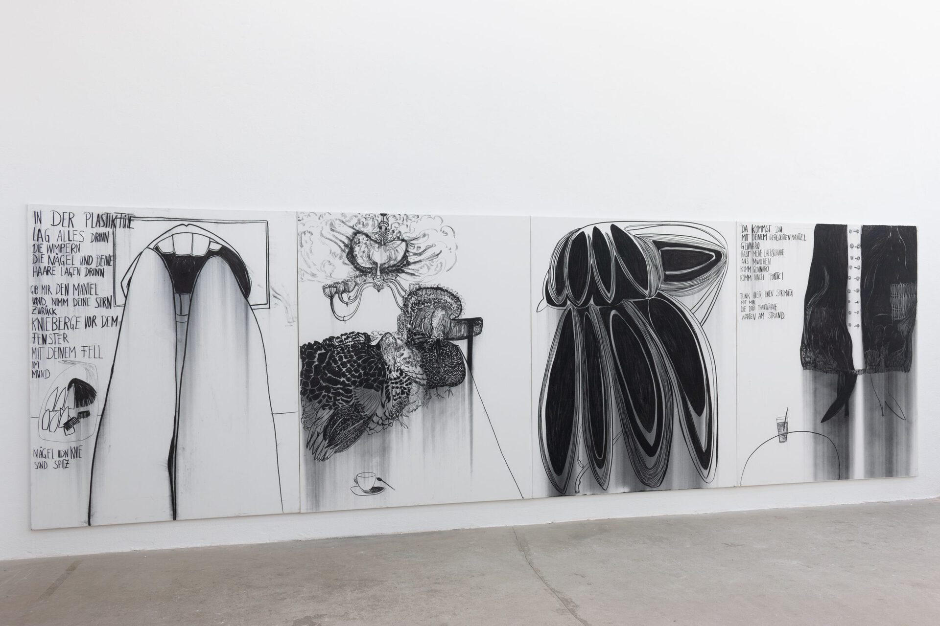 Sophie Schmidt, Knieberge, Installation View (Knieberge (I), Die drei Truthäne aus Portici, Krumbiel mit Vulkaneiern, Trink hier einen Spremuta mit mir, 2019, 2020, charcoal on canvas, 200 x 160 cm)
